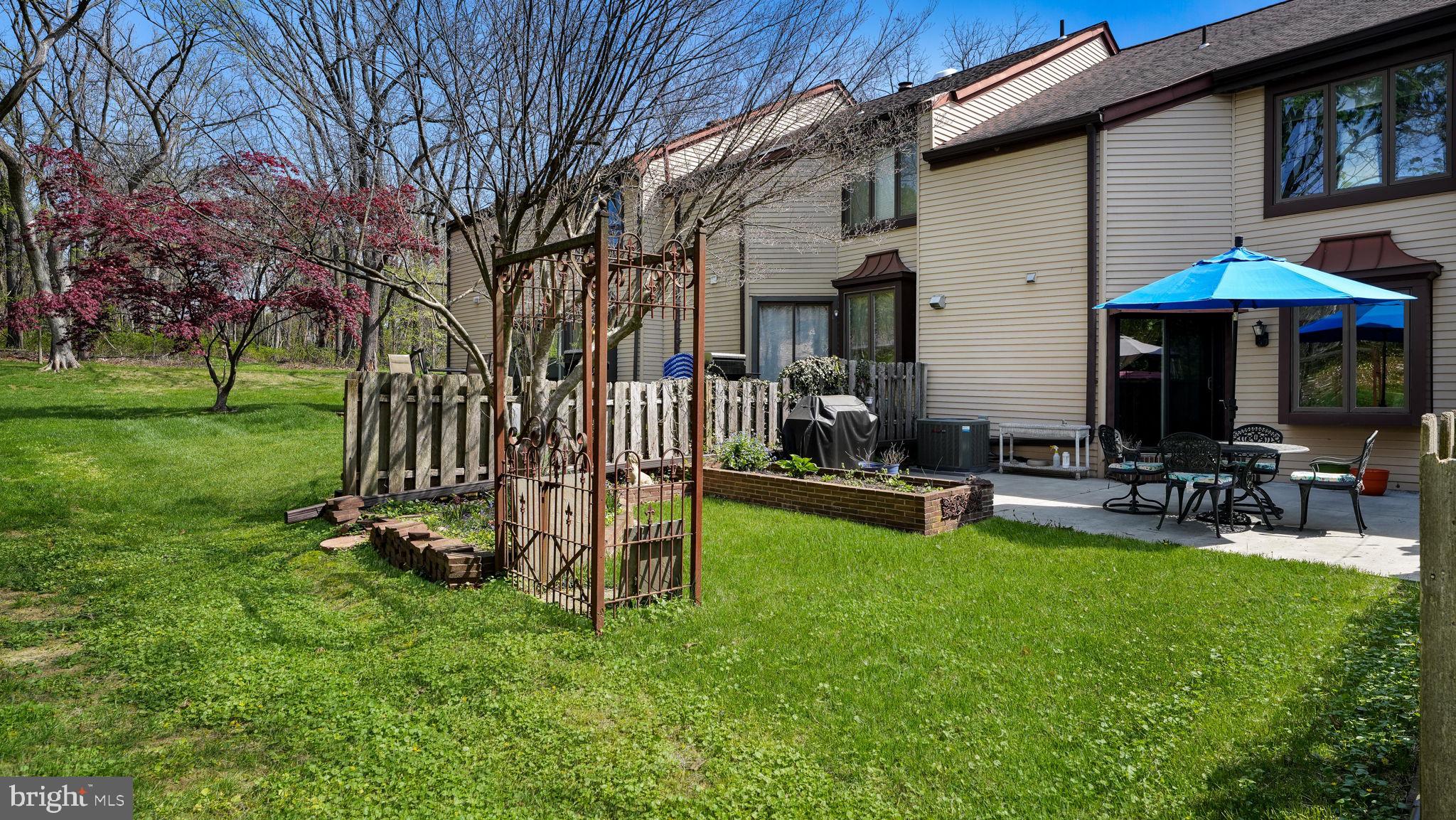 HEADLEY TRACE - Residential