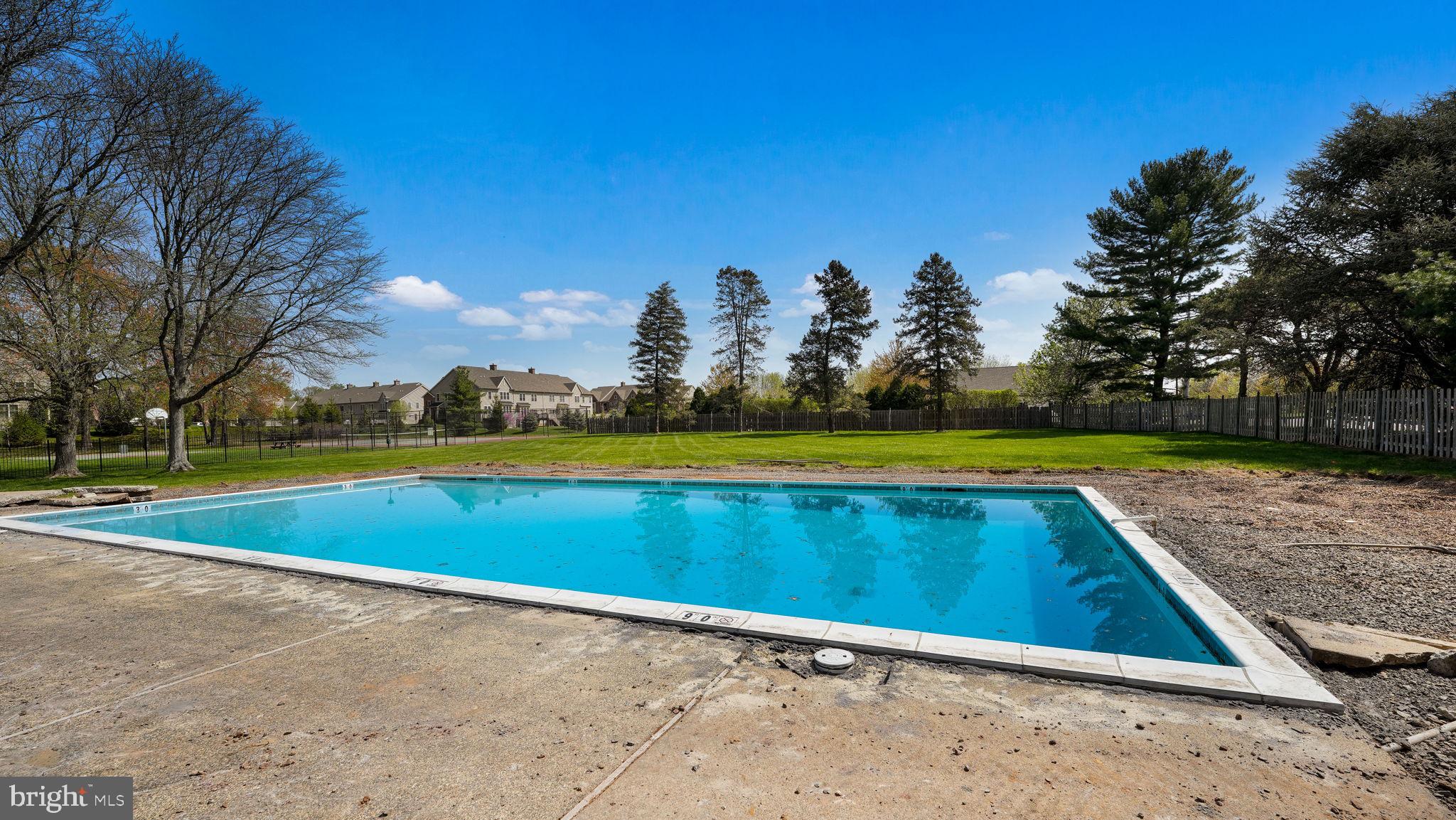 HEADLEY TRACE - Residential