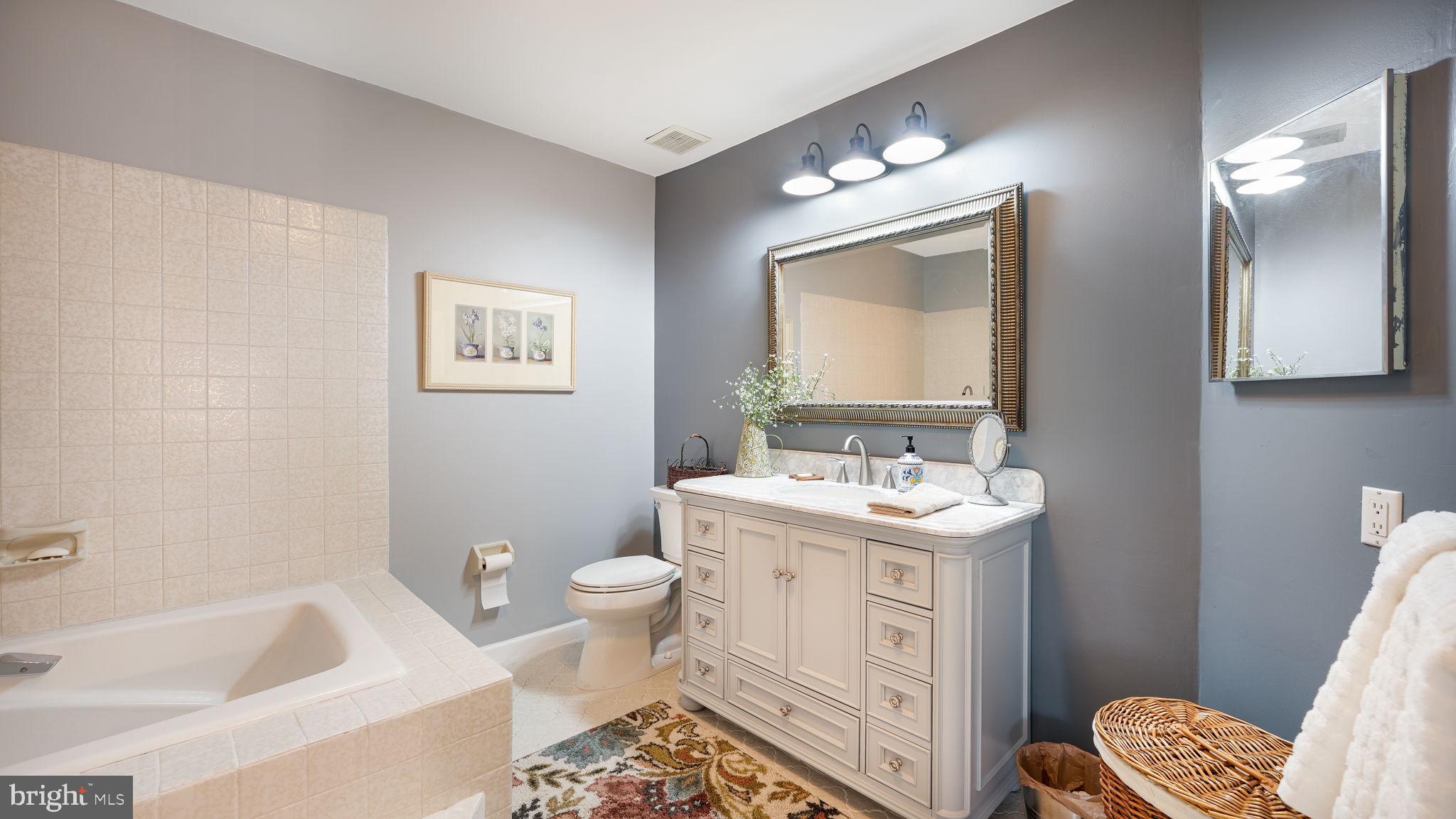 HEADLEY TRACE - Residential