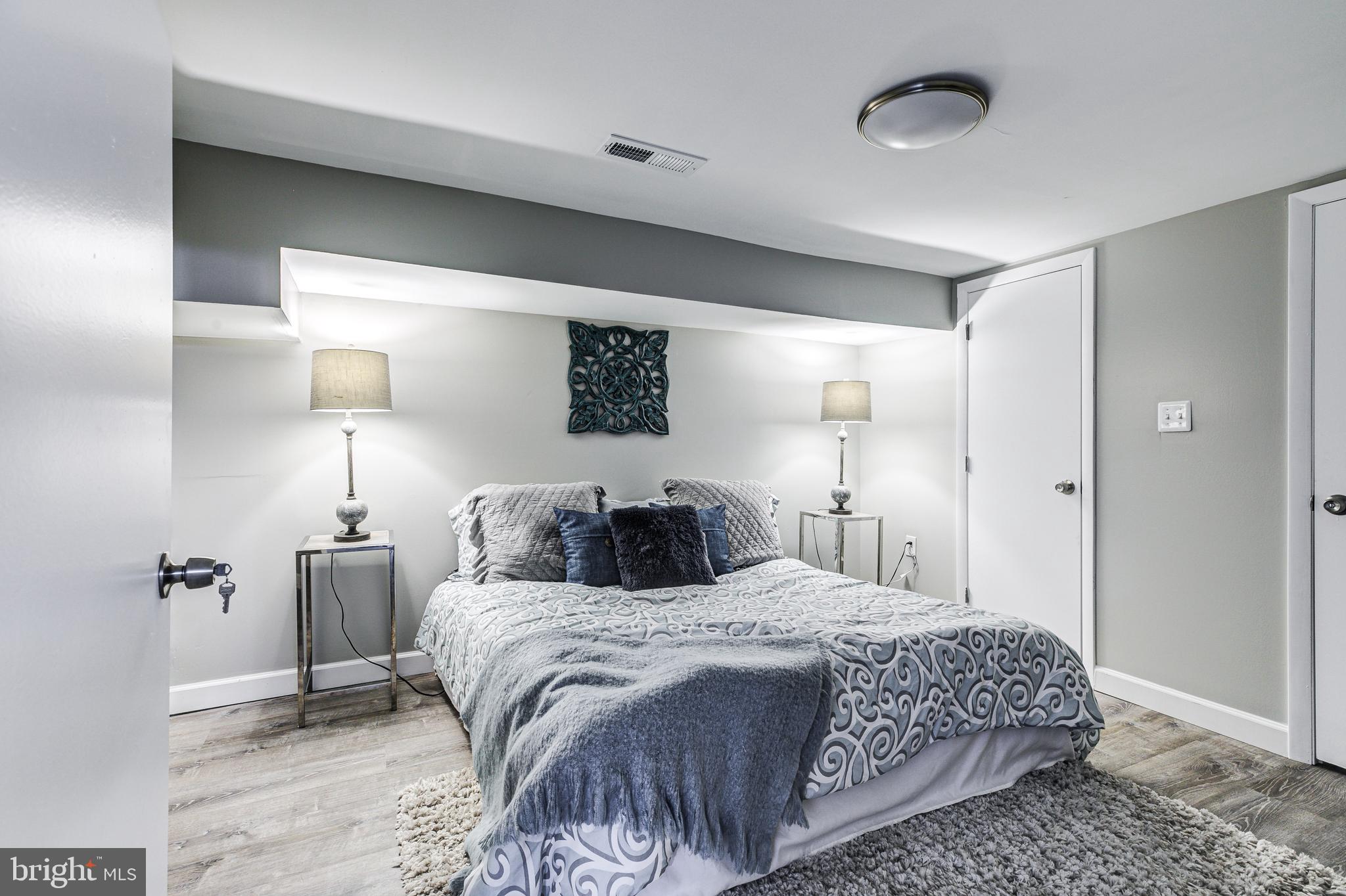 SUBURBIA - Residential