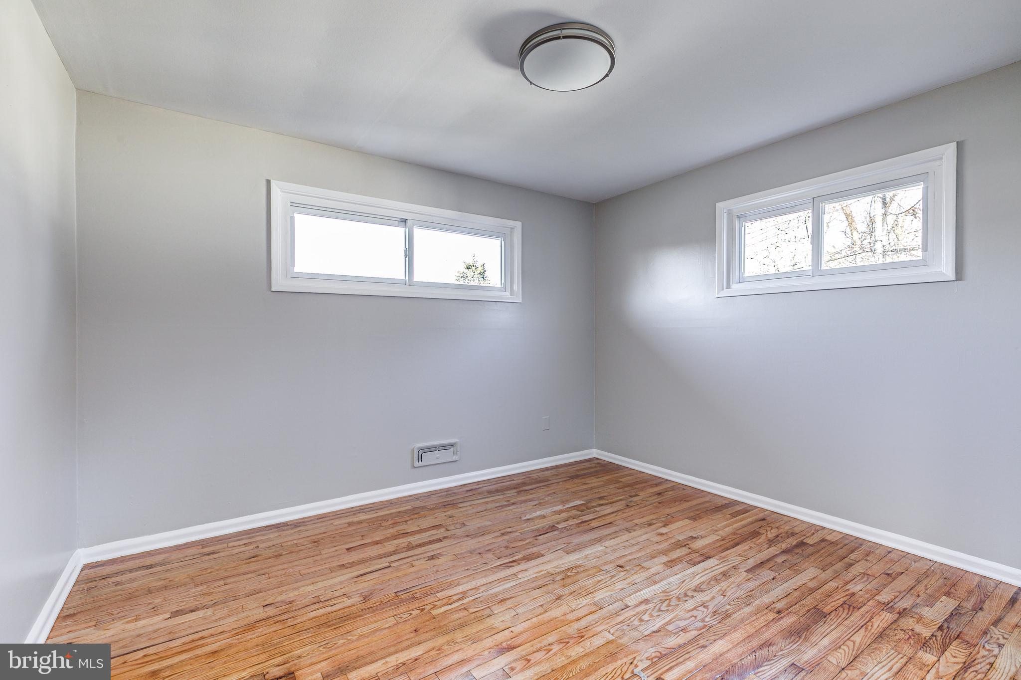 SUBURBIA - Residential