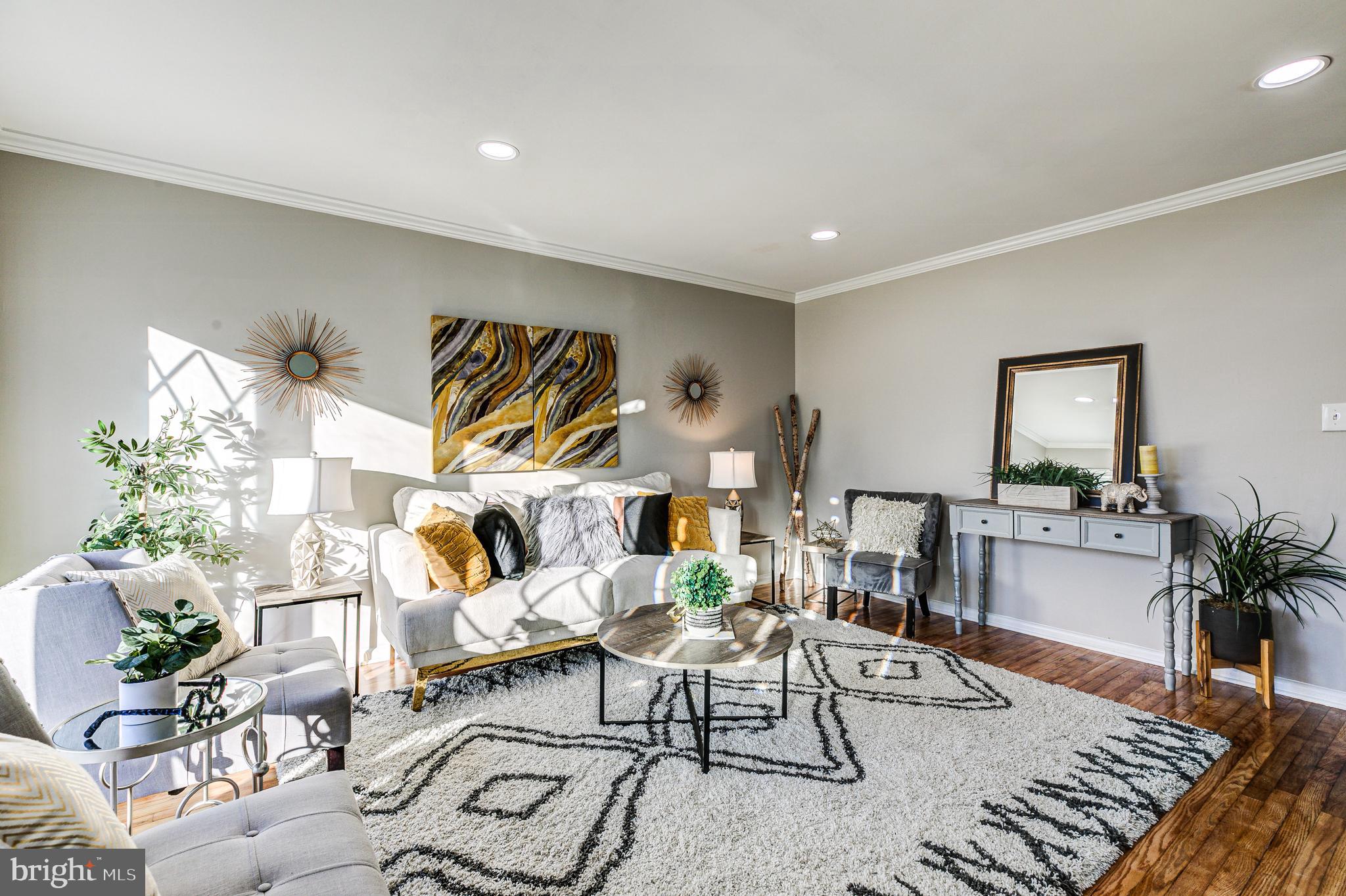 SUBURBIA - Residential