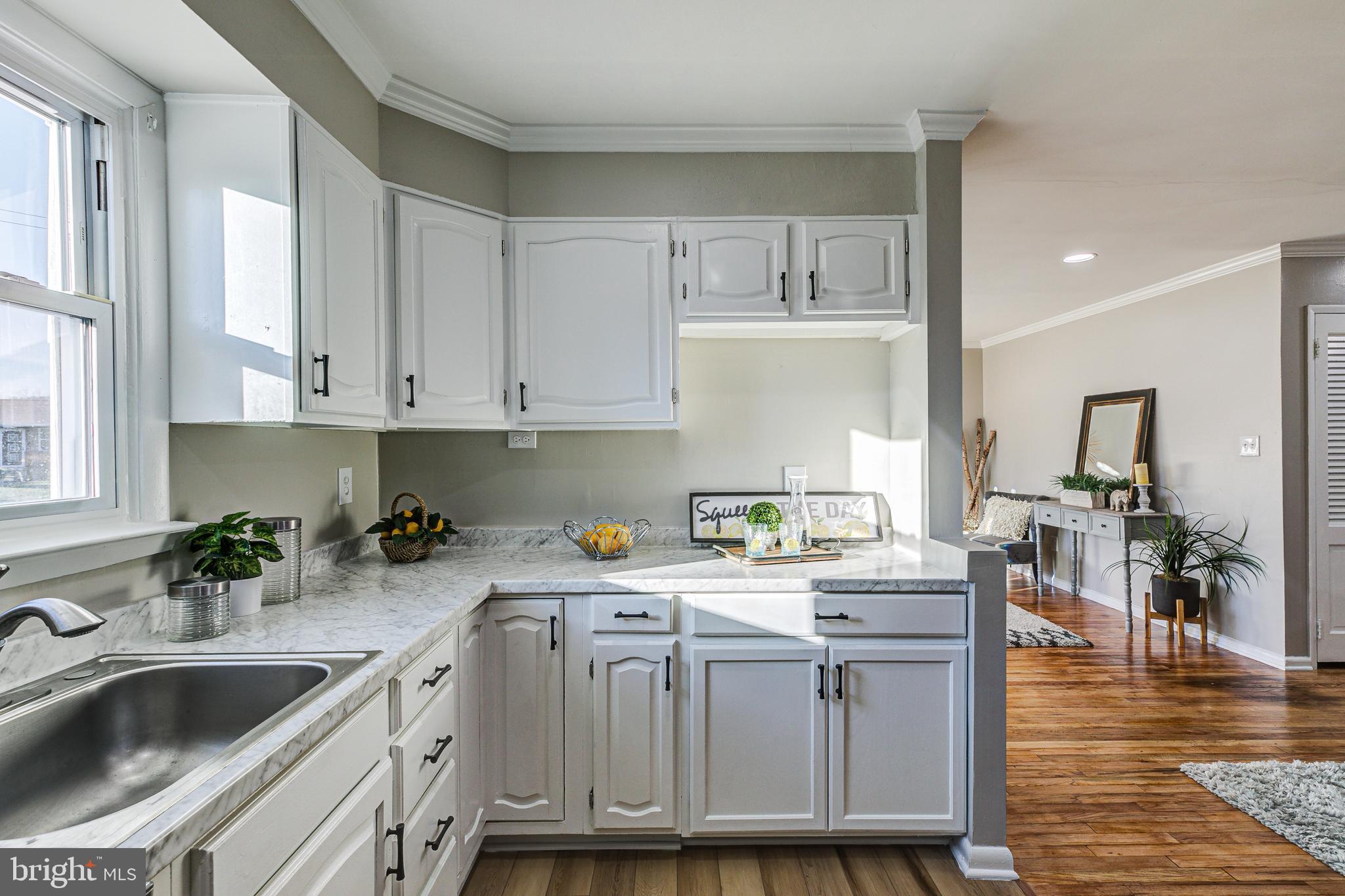 SUBURBIA - Residential