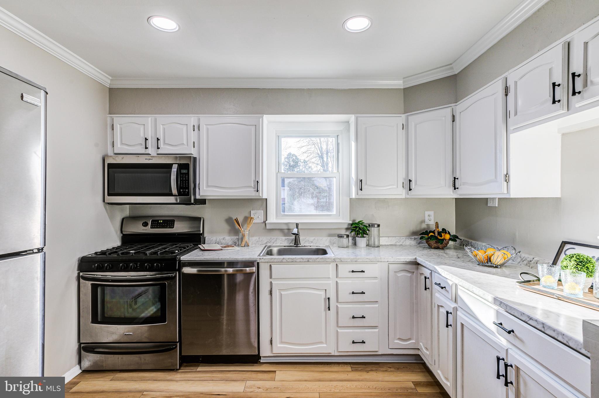 SUBURBIA - Residential