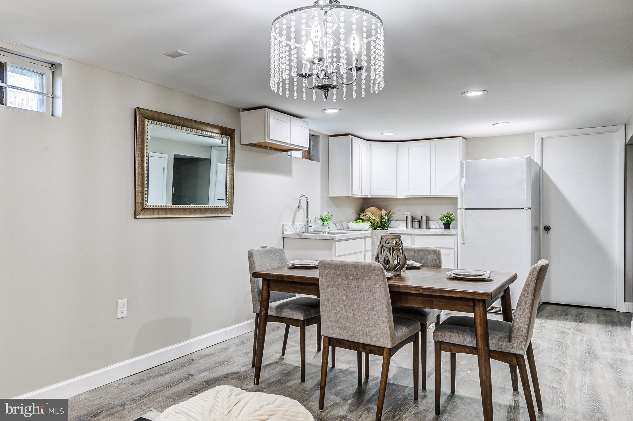 SUBURBIA - Residential