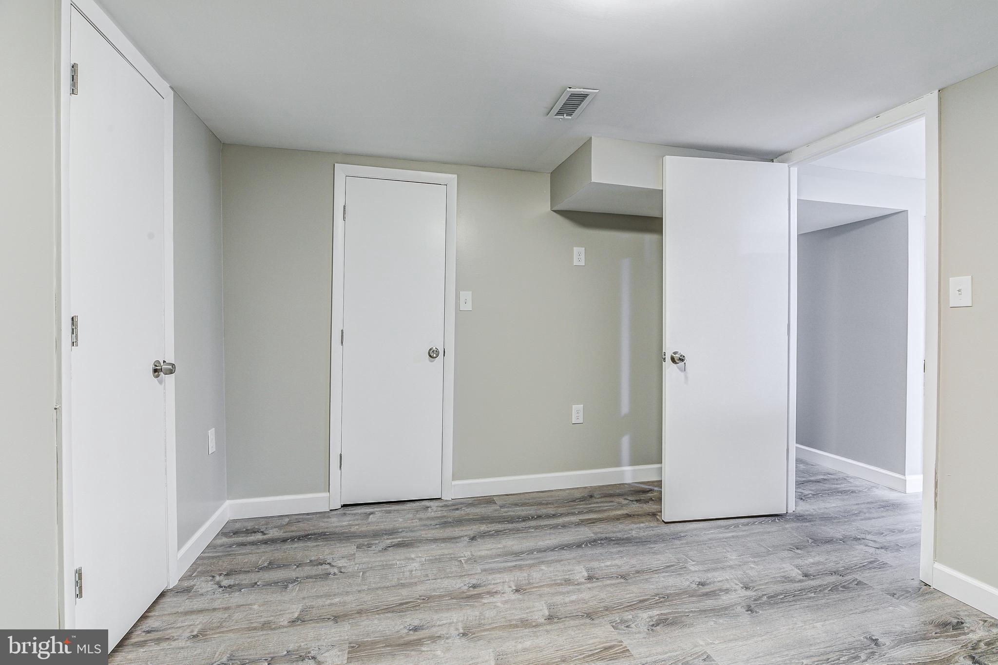 SUBURBIA - Residential