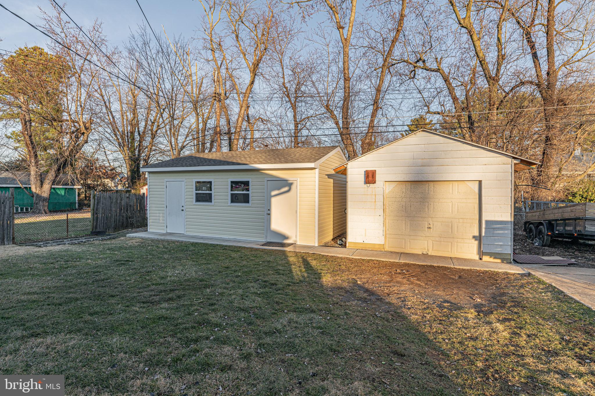 SUBURBIA - Residential