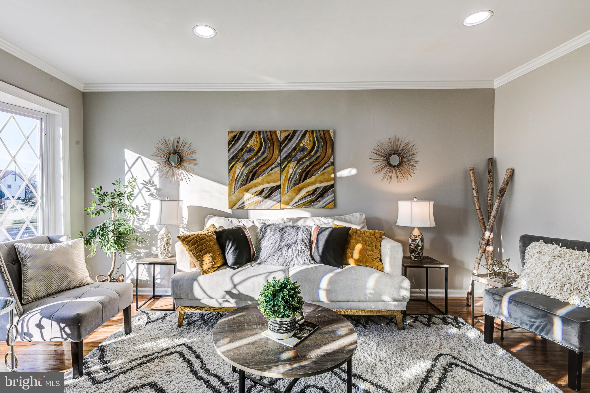 SUBURBIA - Residential