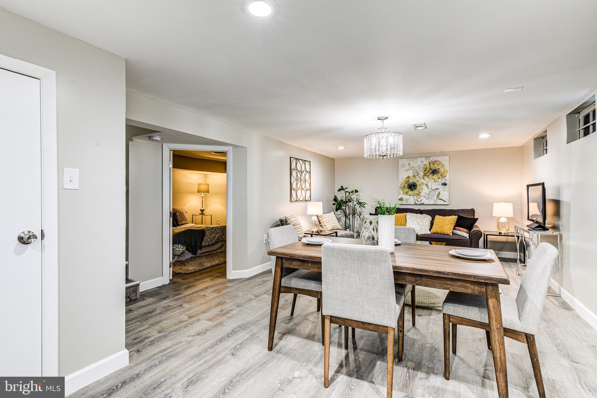 SUBURBIA - Residential