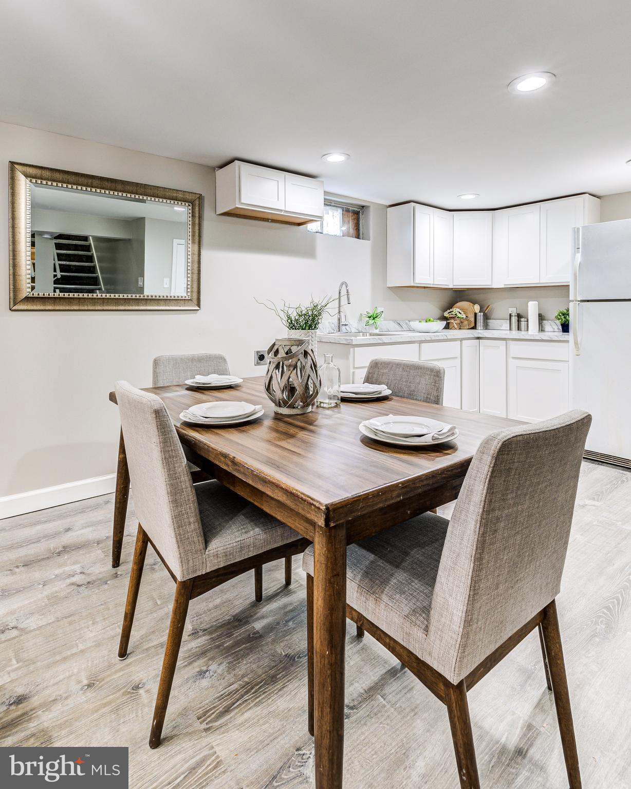 SUBURBIA - Residential