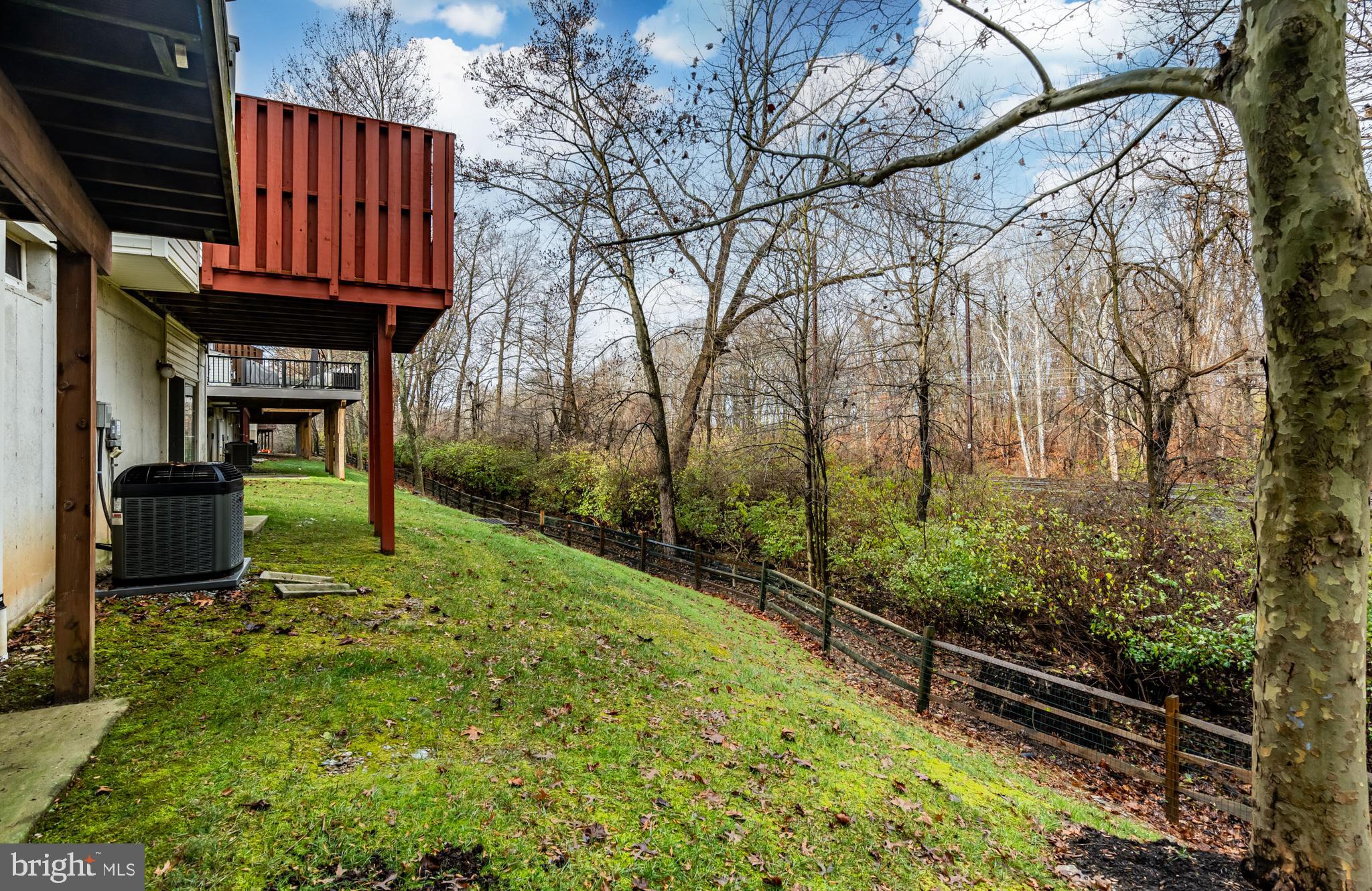 WHITELAND WOODS - Residential