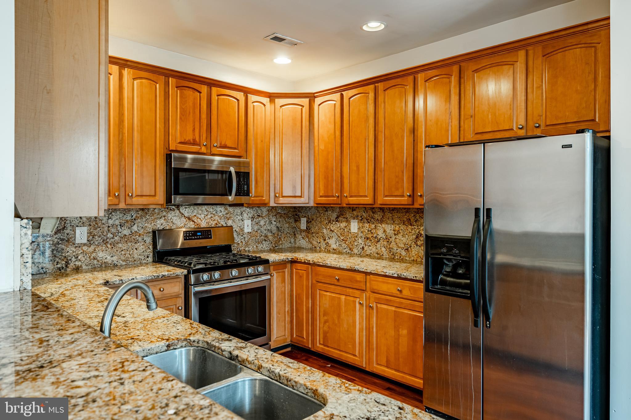 WHITELAND WOODS - Residential