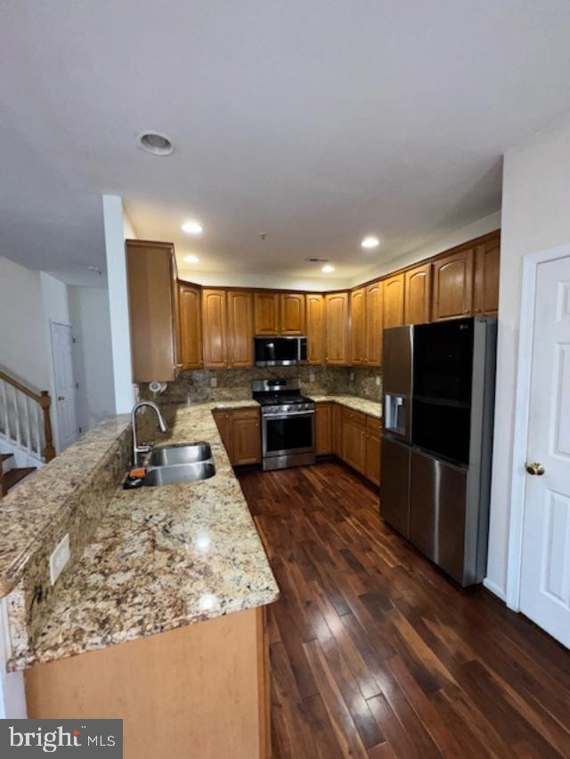 WHITELAND WOODS - Residential