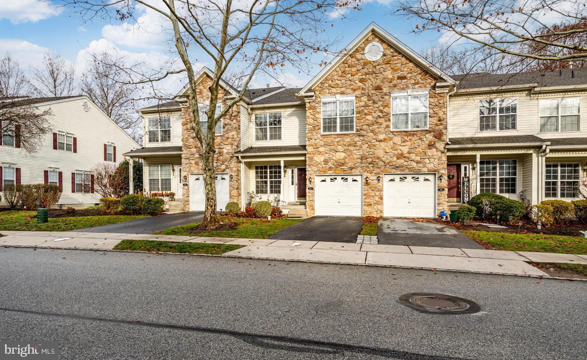 WHITELAND WOODS - Residential