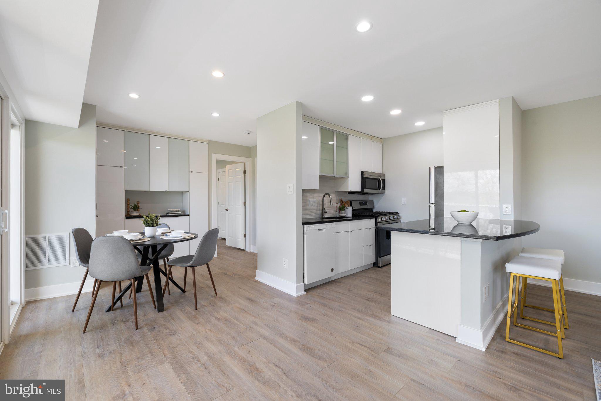 8000 LE HAVRE PLACE 16
