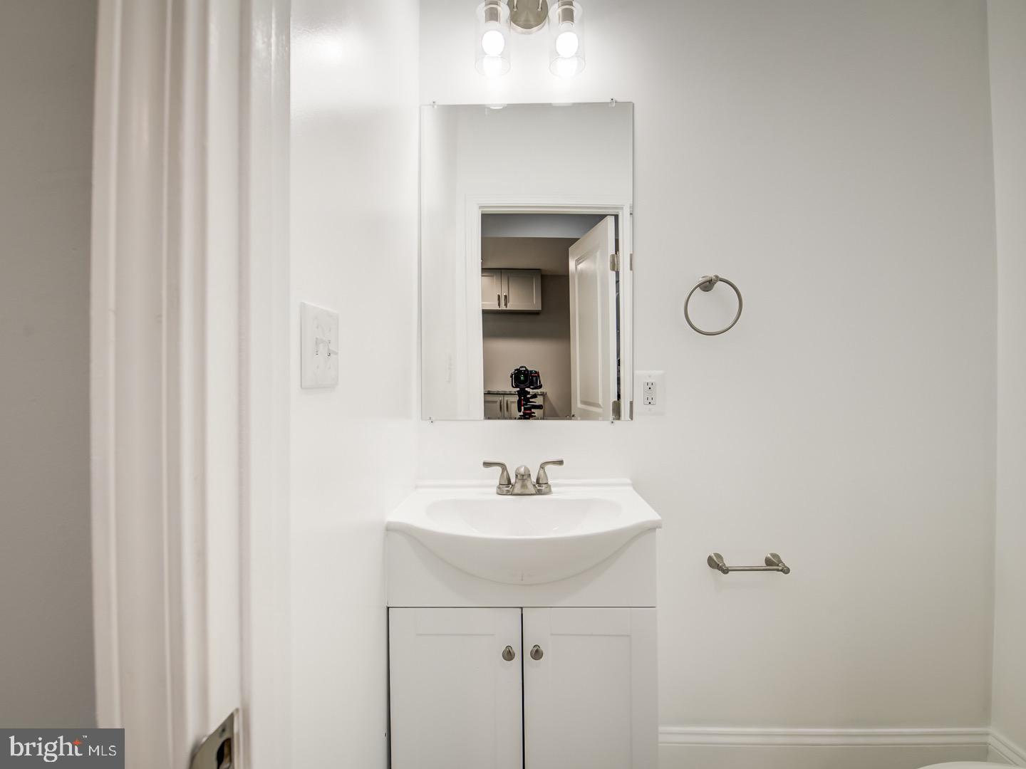 LEDROIT PARK - Residential Lease