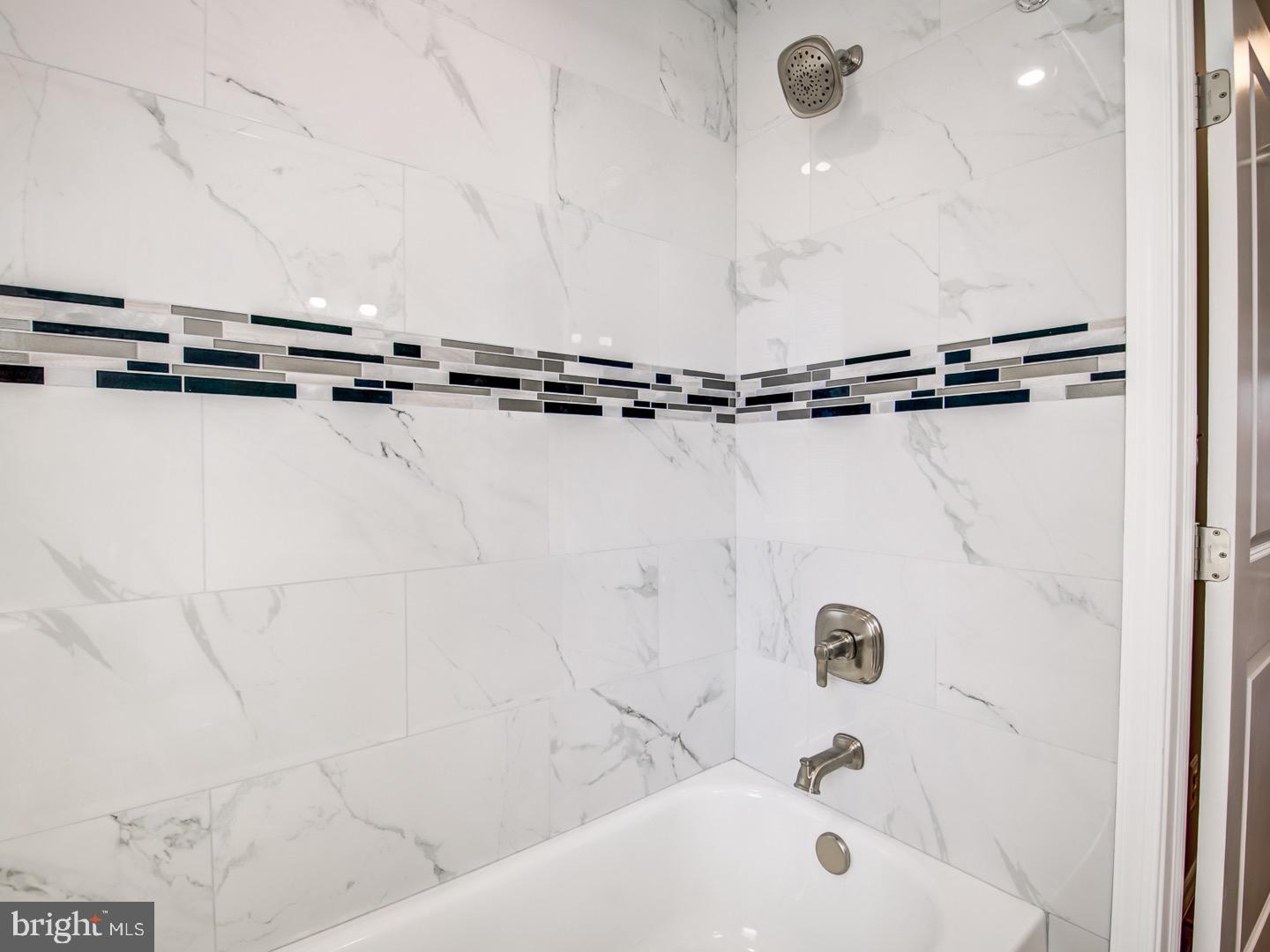 LEDROIT PARK - Residential Lease