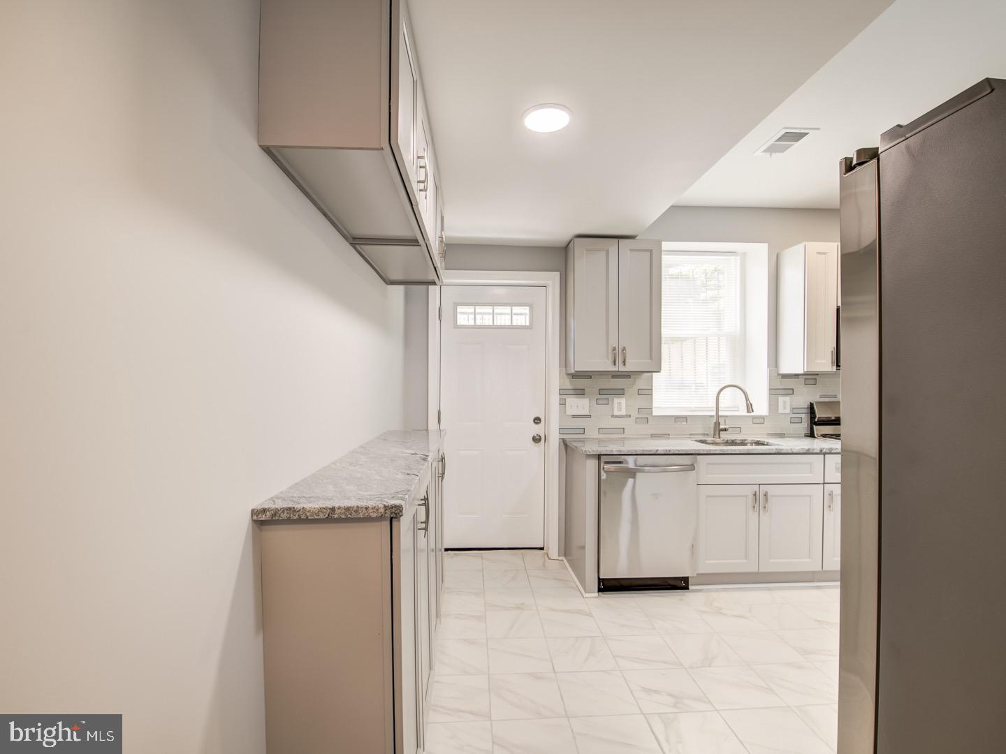 LEDROIT PARK - Residential Lease