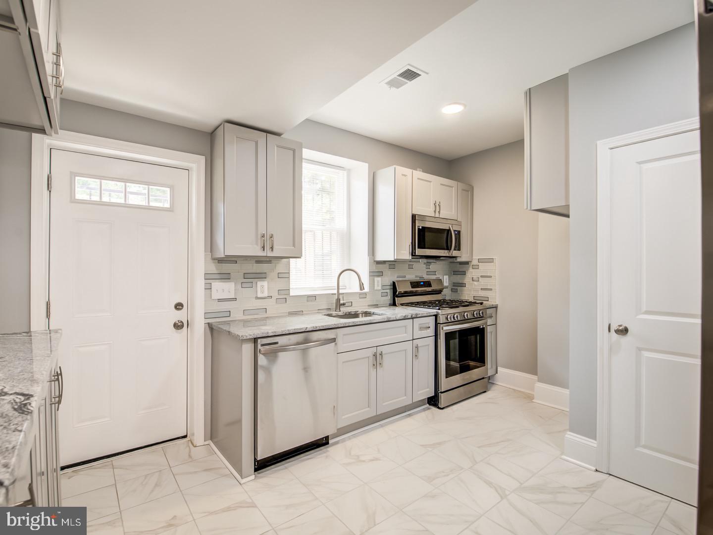 LEDROIT PARK - Residential Lease