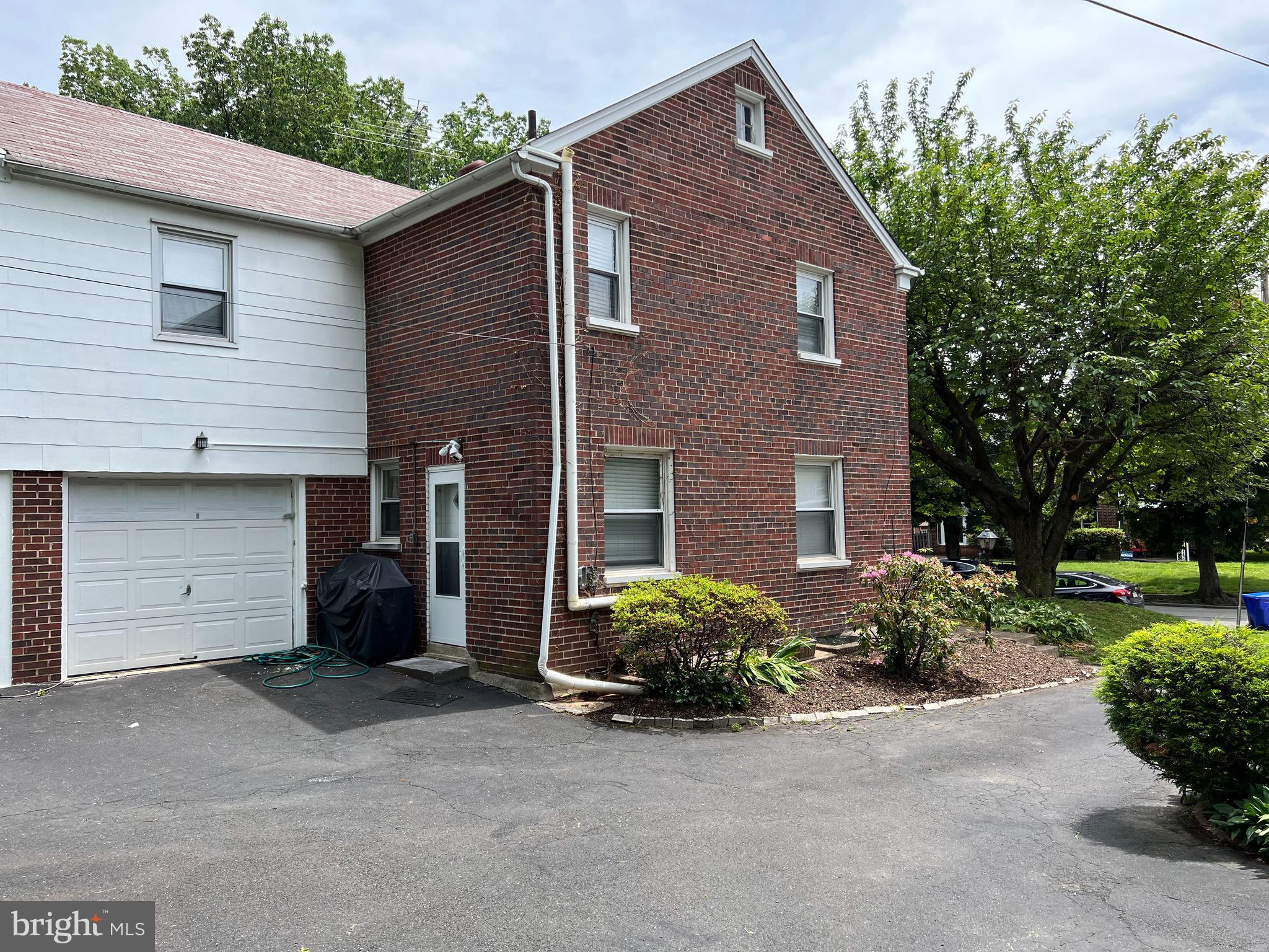 ELKINS PARK - Residential
