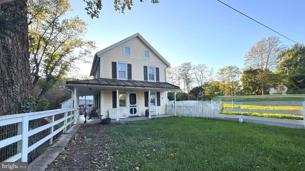 Photo of 2710 Murkle Road, WESTMINSTER, MD 21158 (MLS # MDCR2030754)