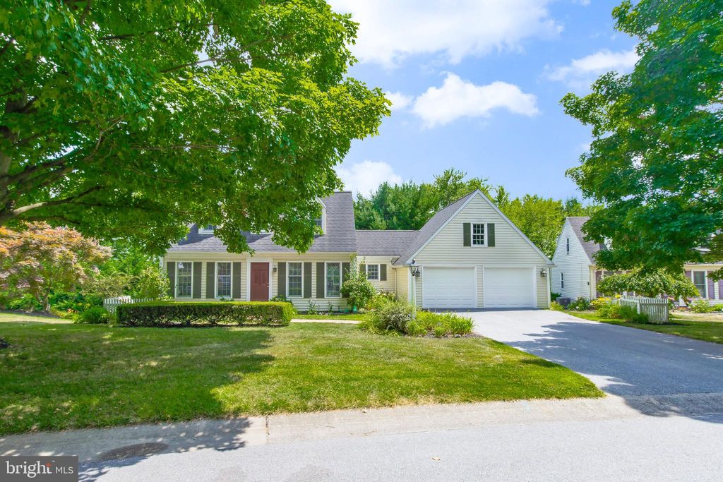 Photo of 3206 Greenridge Drive, Lancaster, PA 17601 (MLS # PALA2053524)