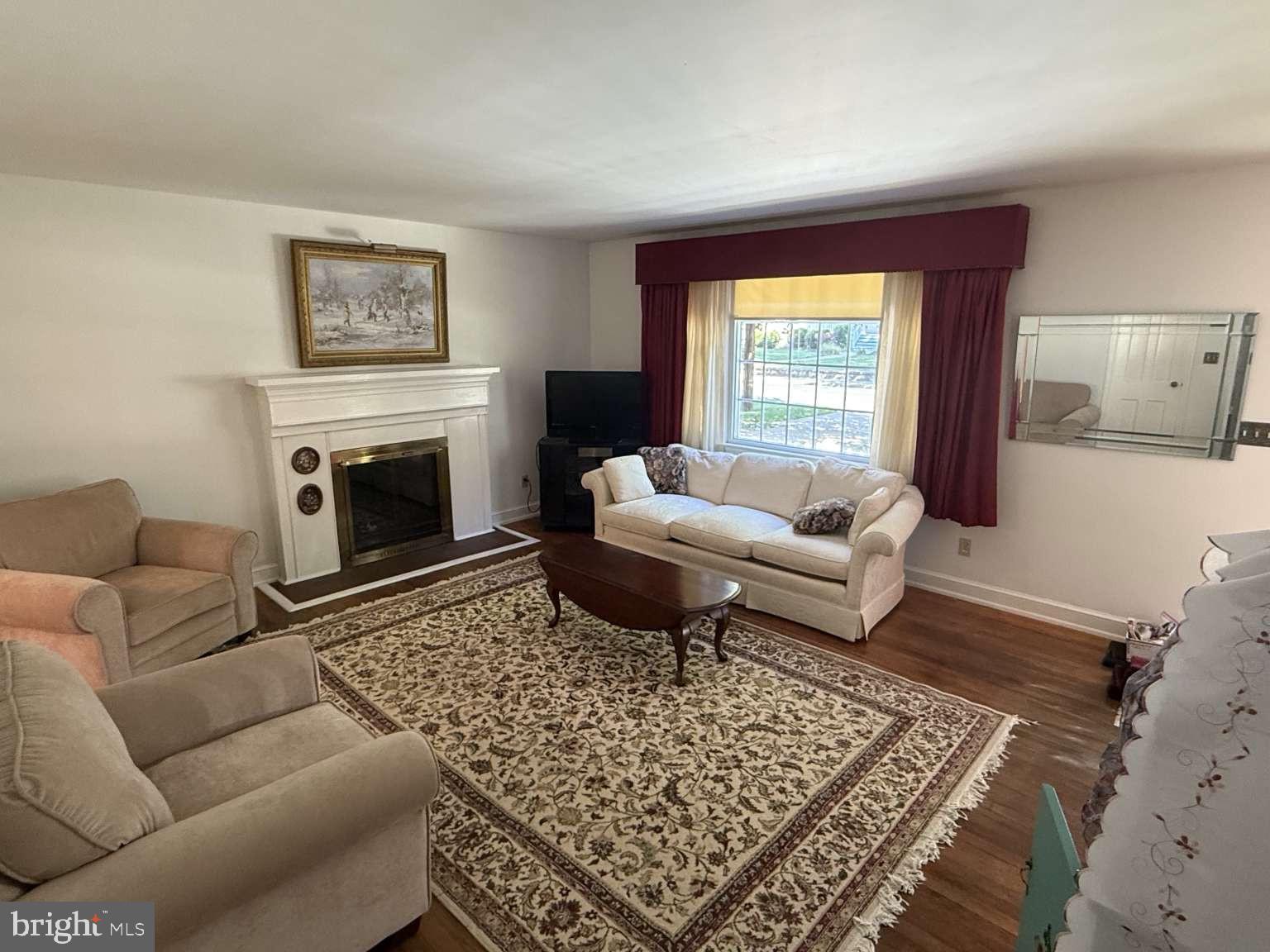 LONE OAK - Residential