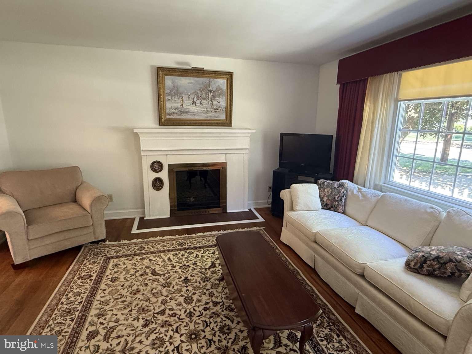 LONE OAK - Residential