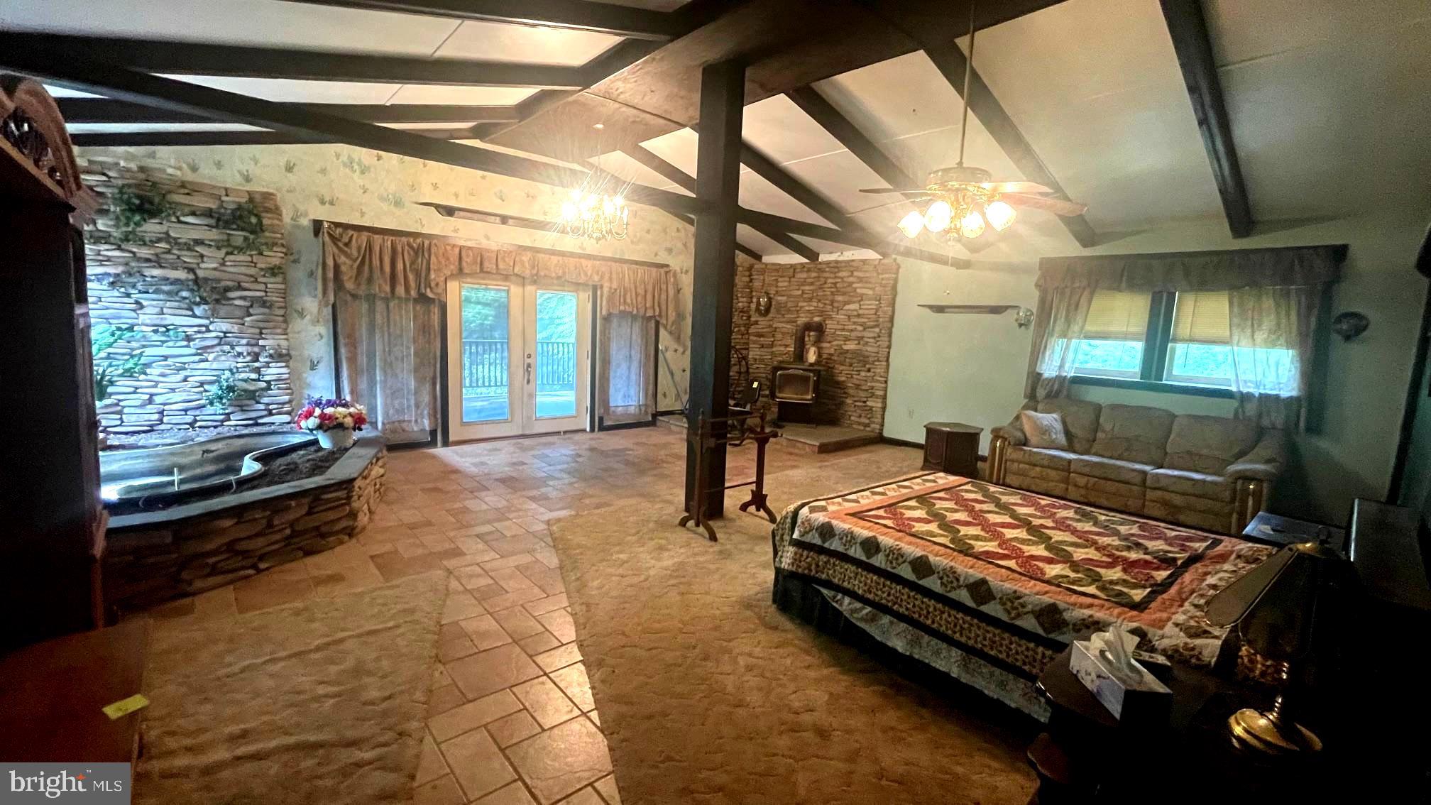 RIO HILL - Residential