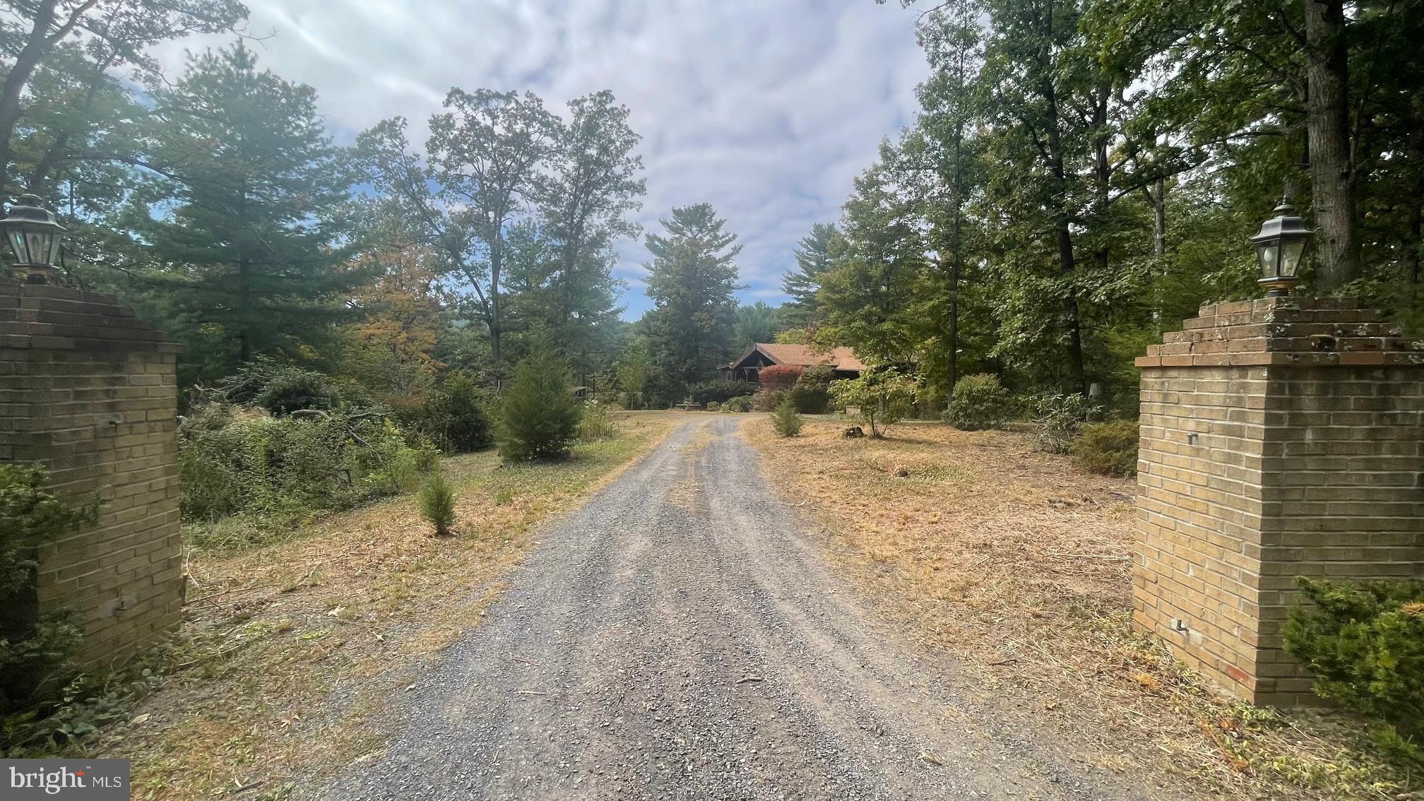 RIO HILL - Residential