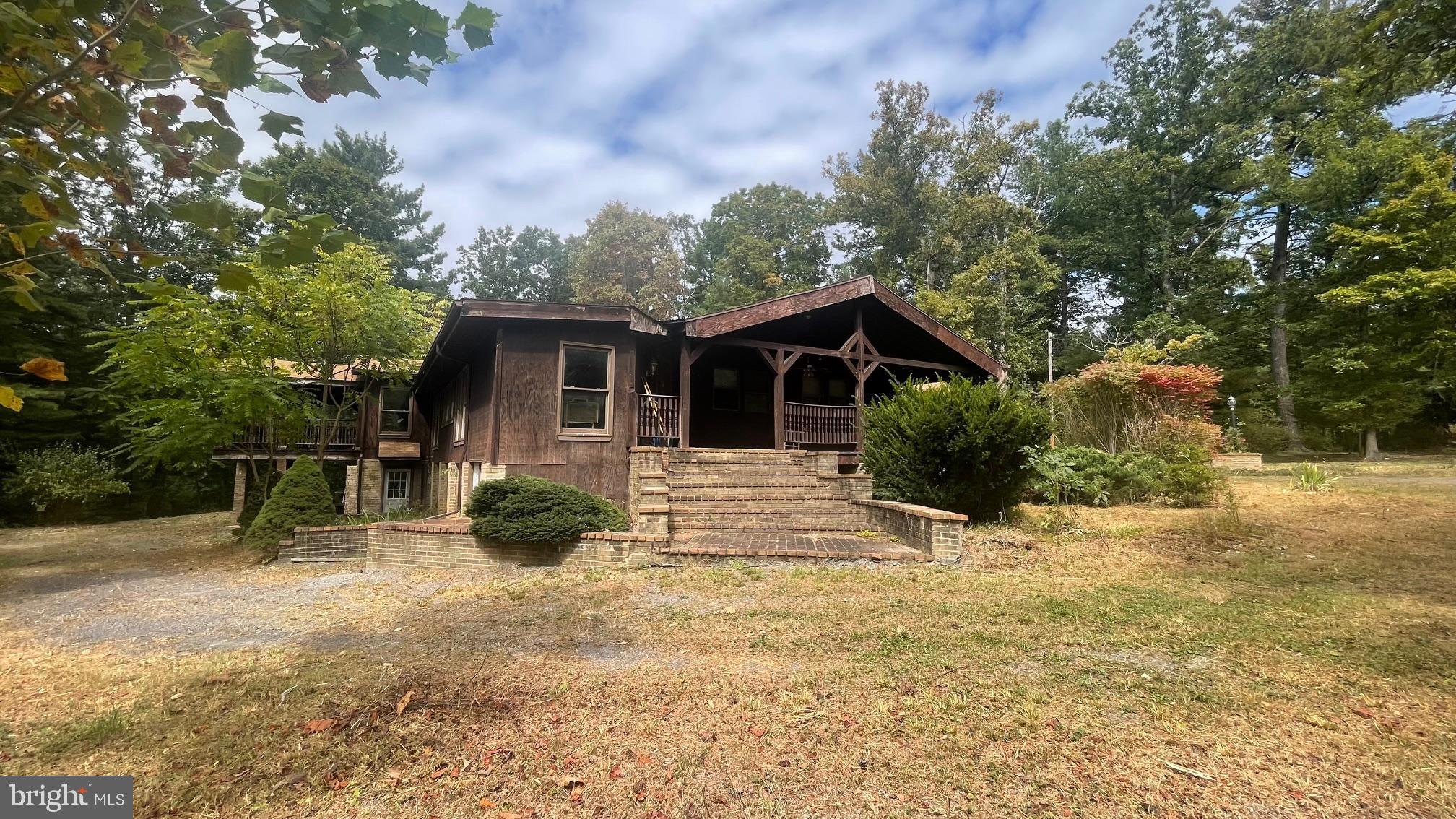 RIO HILL - Residential