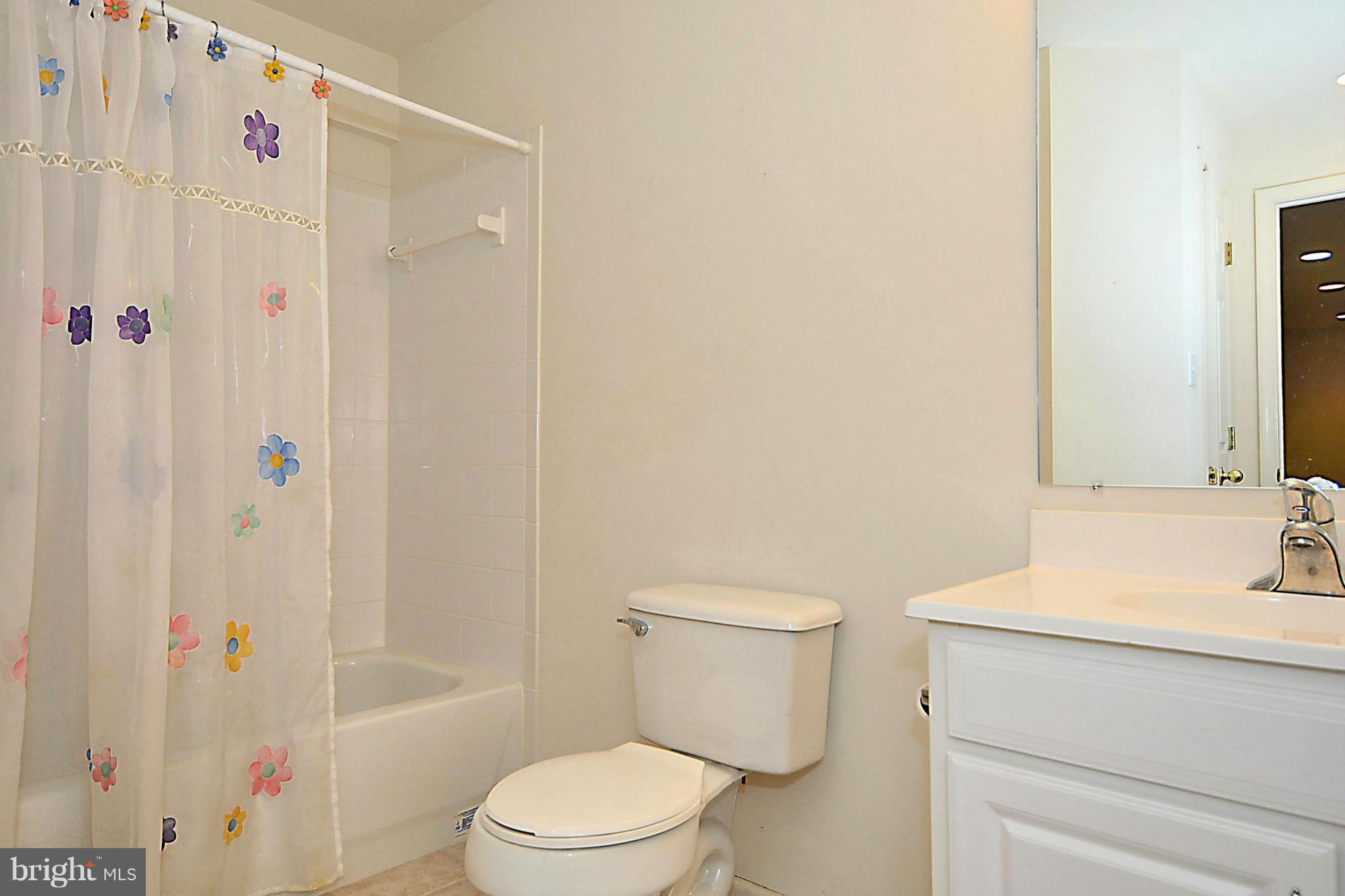 CREST RIDGE ESTATES - Residential