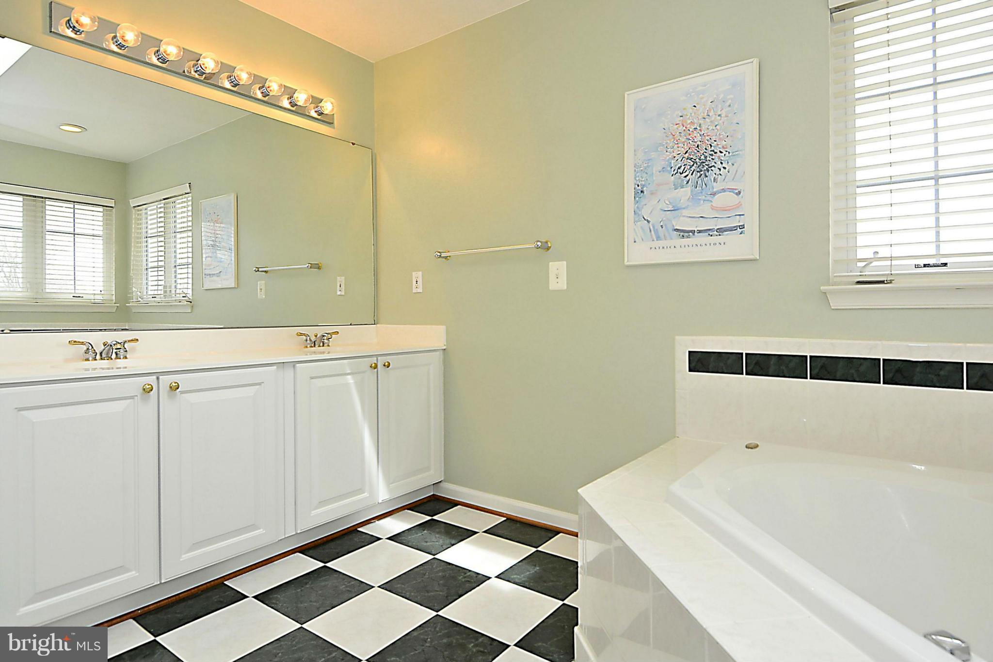 CREST RIDGE ESTATES - Residential