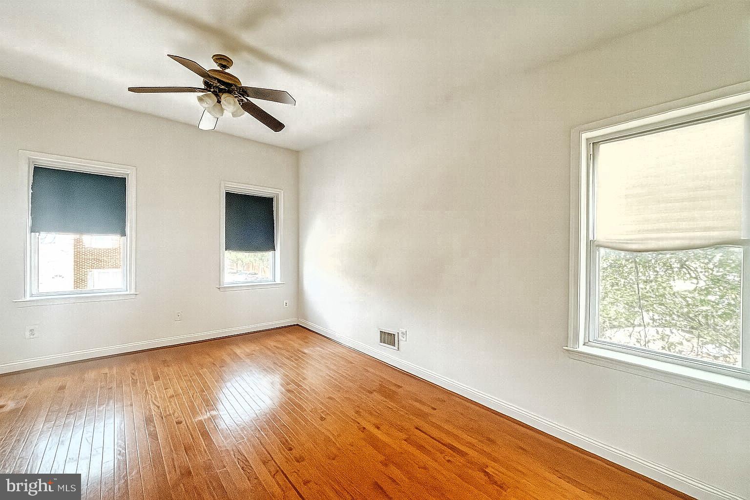 HIGHLANDTOWN - Residential
