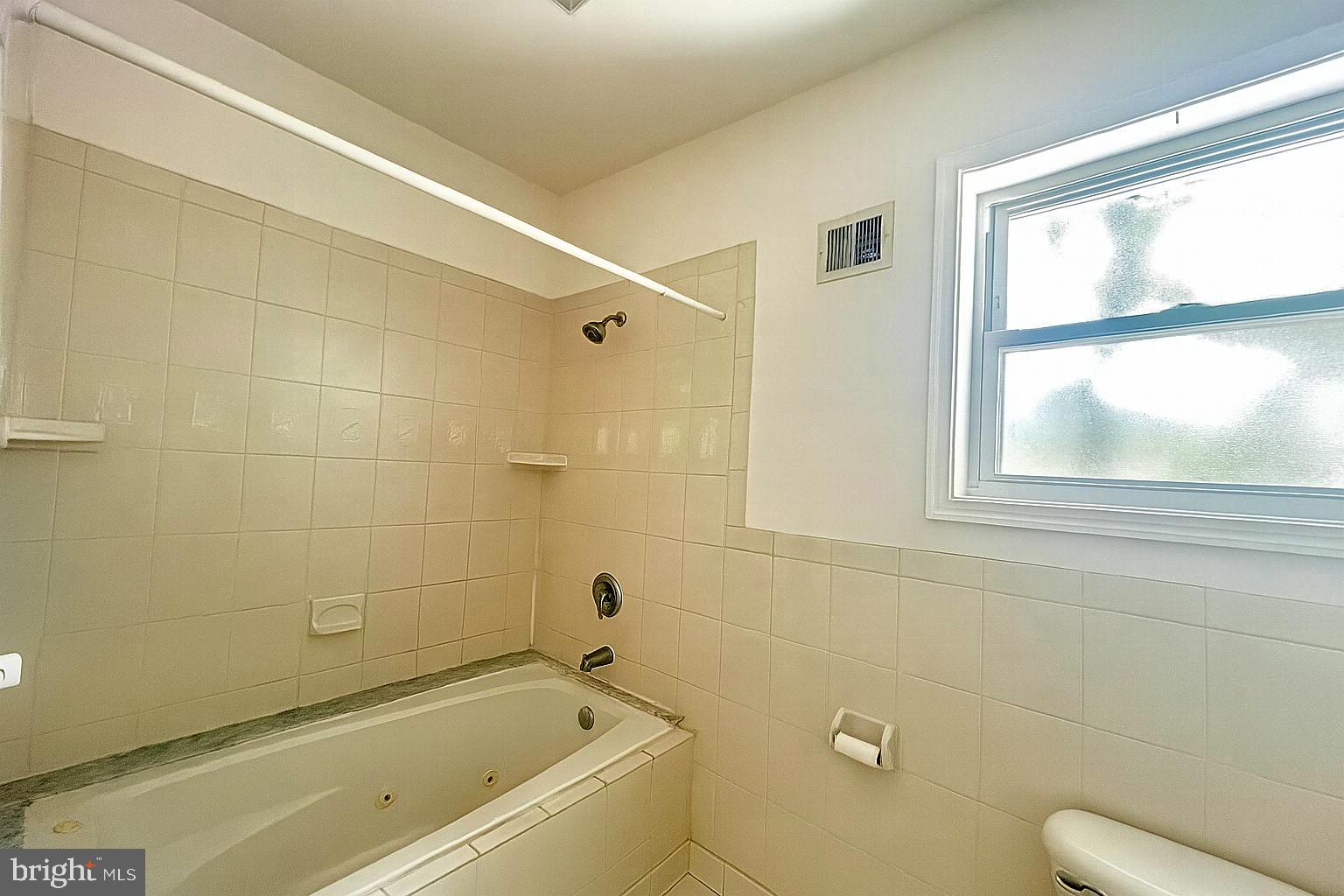 HIGHLANDTOWN - Residential