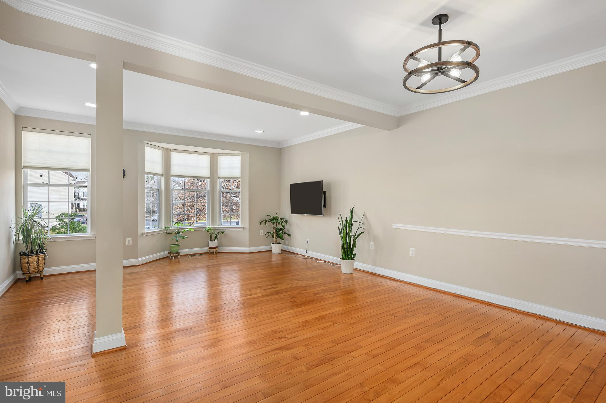 POTOMAC CROSSING - Residential