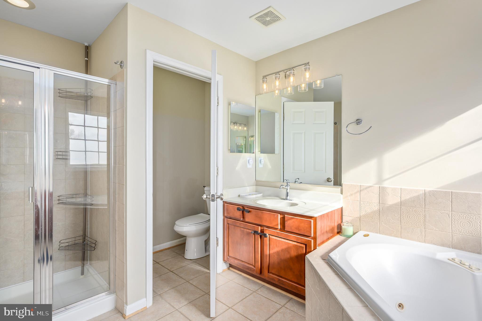 POTOMAC CROSSING - Residential