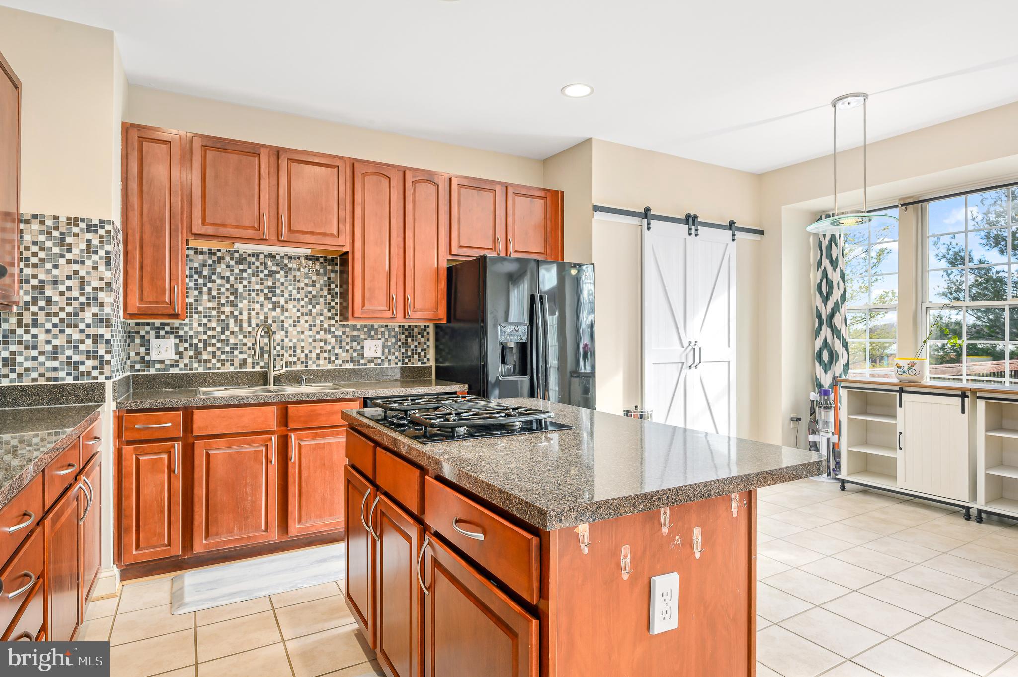 POTOMAC CROSSING - Residential