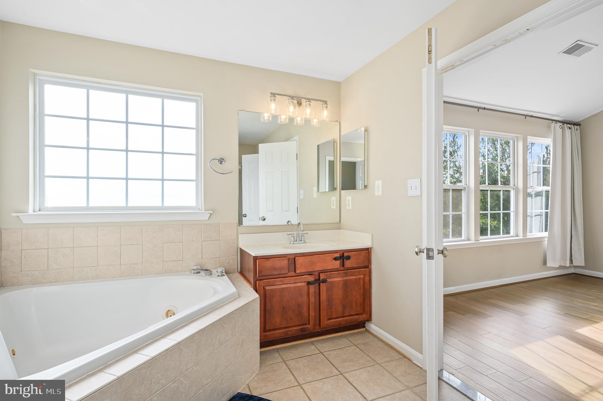 POTOMAC CROSSING - Residential