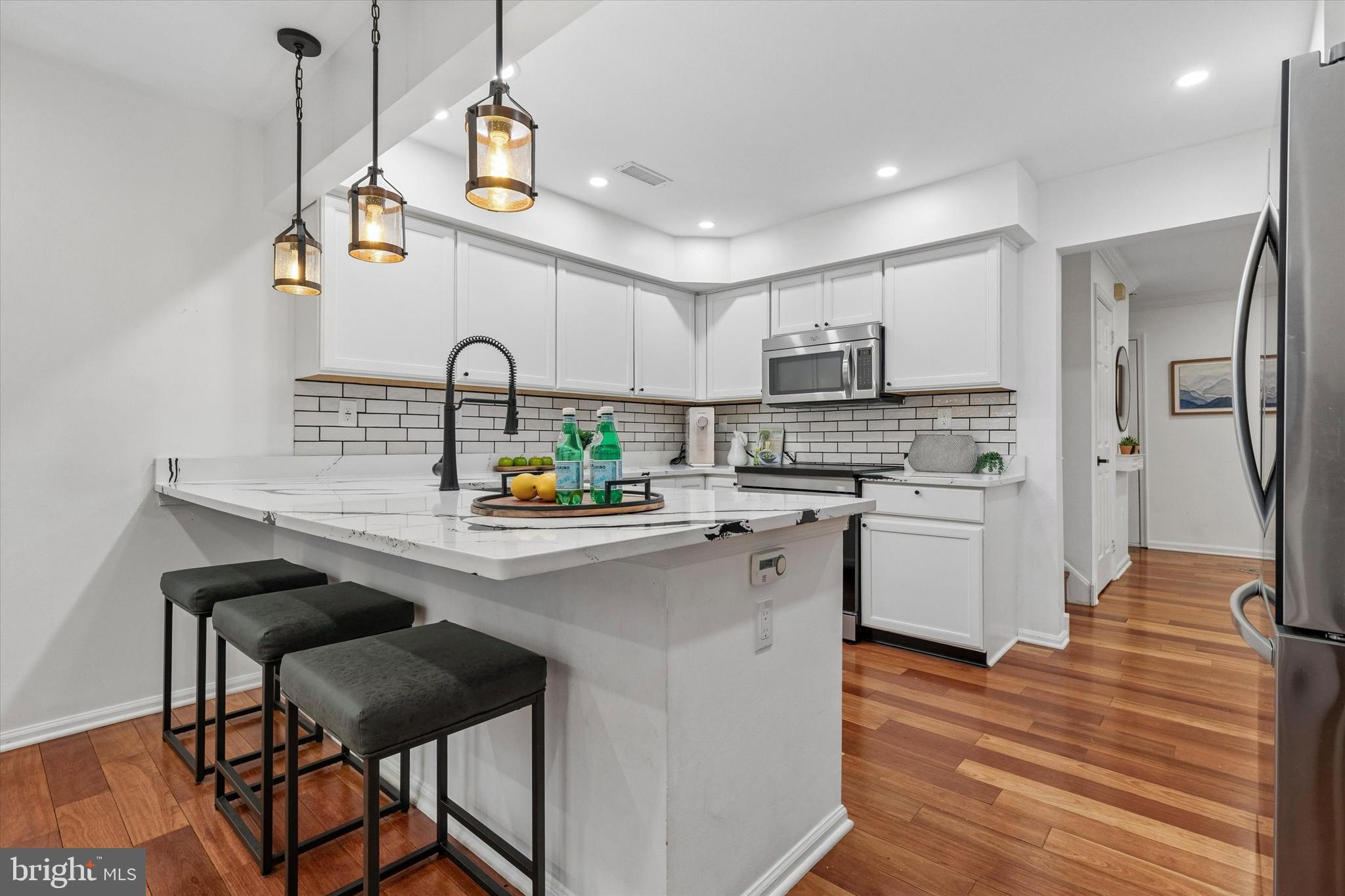 MONTGOMERY GREENE - Residential