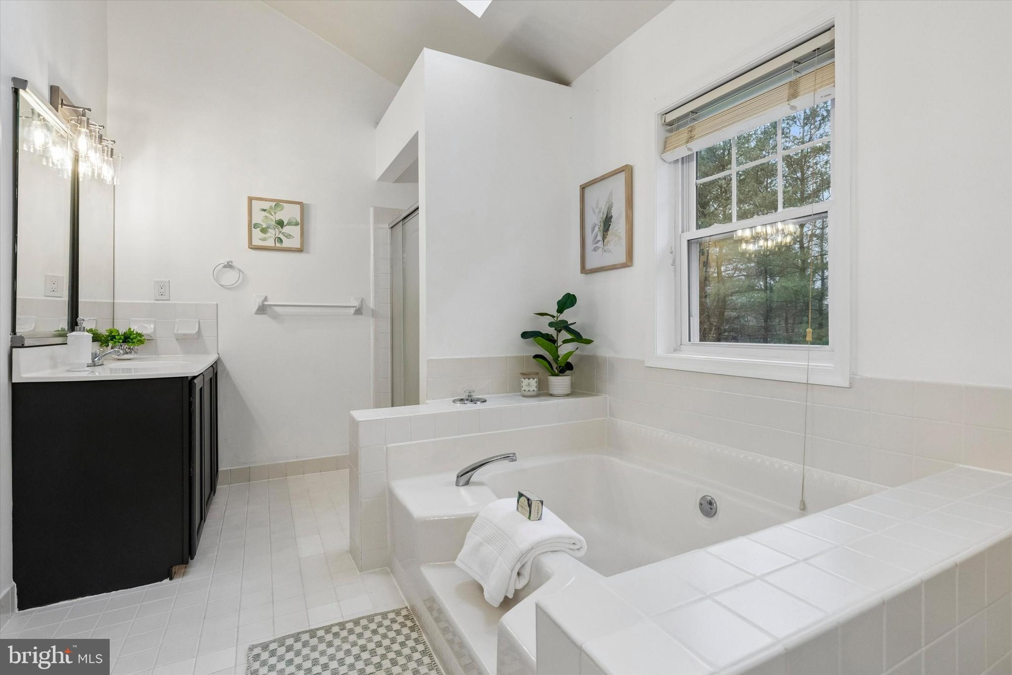 MONTGOMERY GREENE - Residential