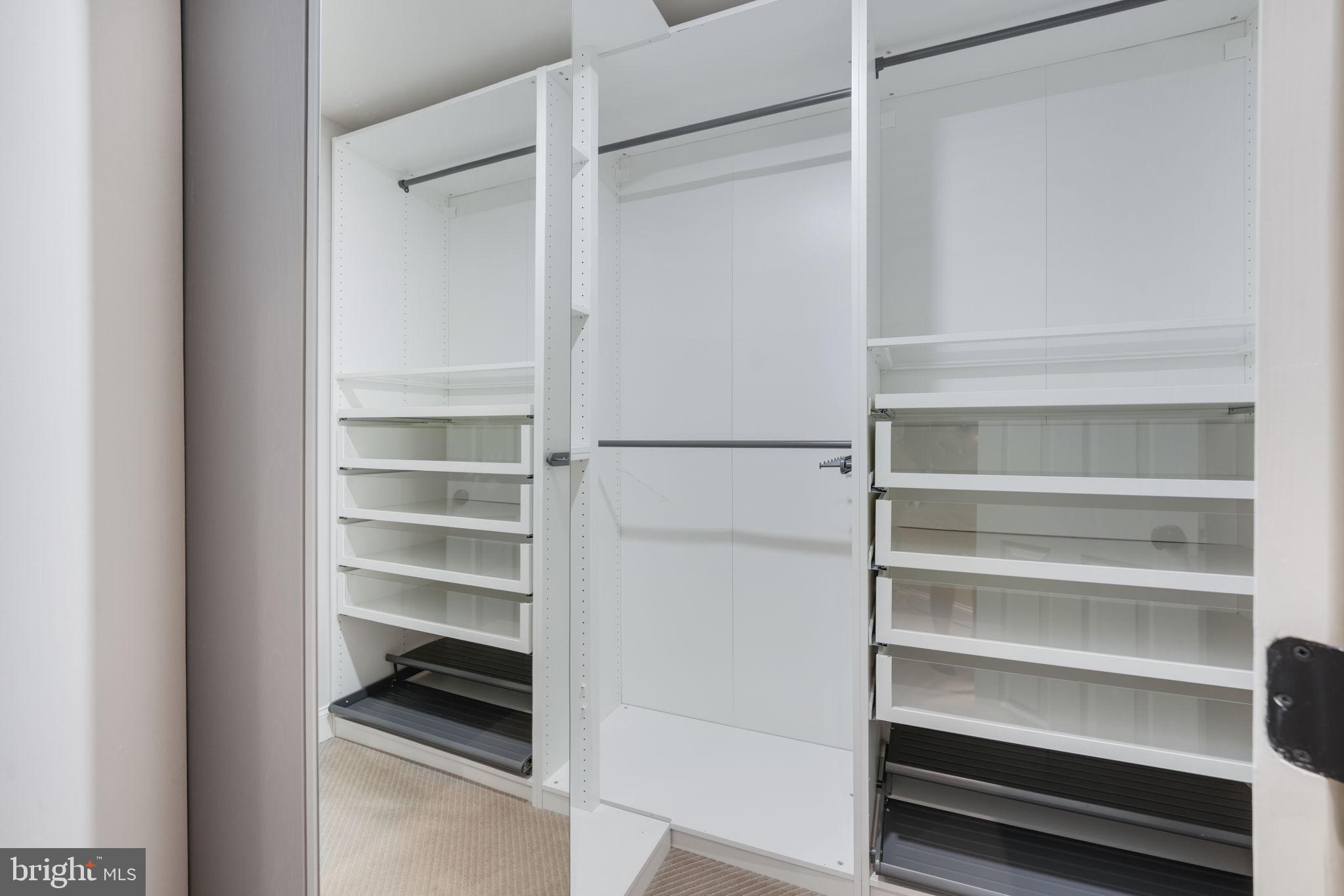 DOVER BALMORAL RIVERWOOD - Residential