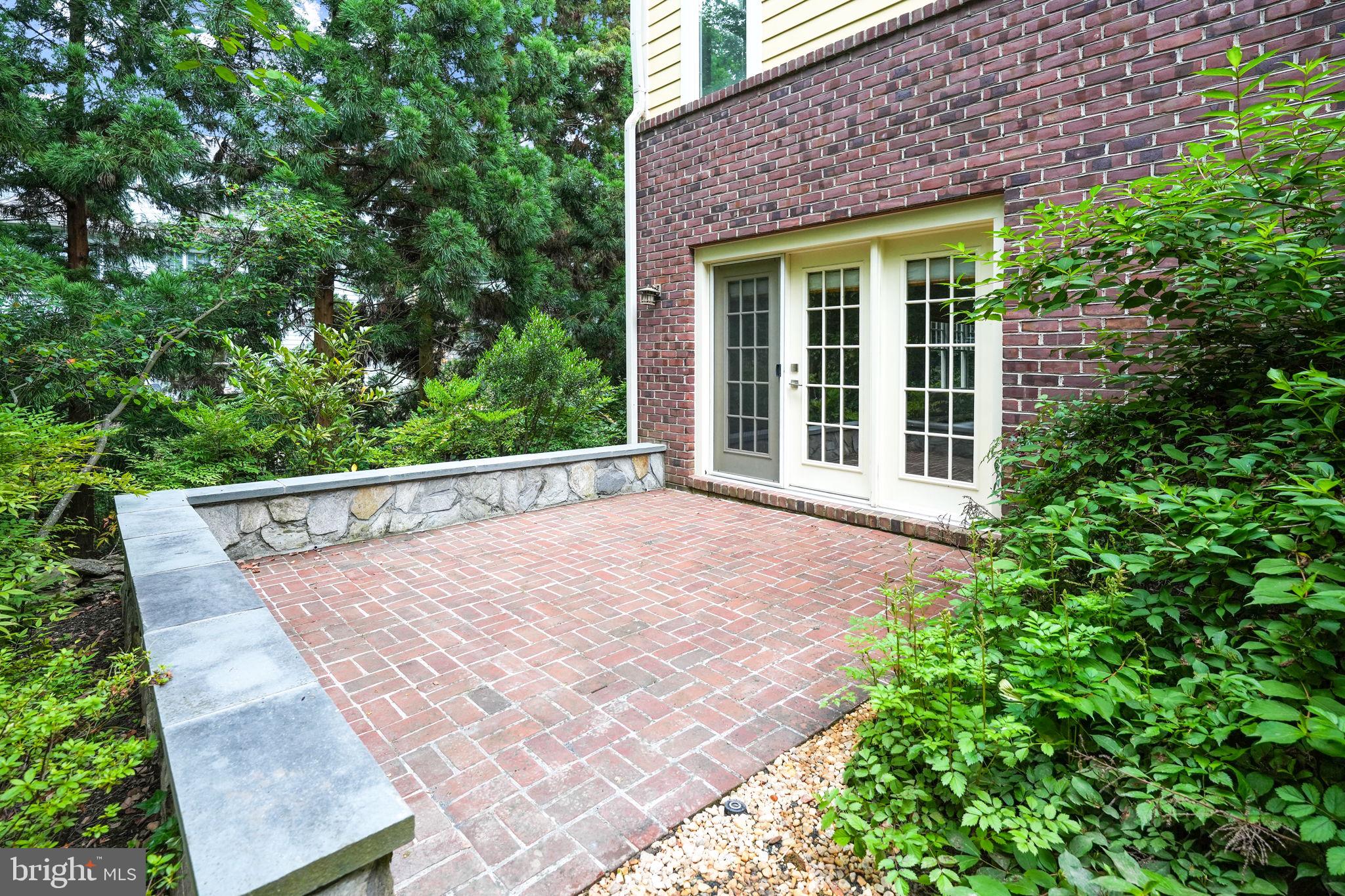 DOVER BALMORAL RIVERWOOD - Residential