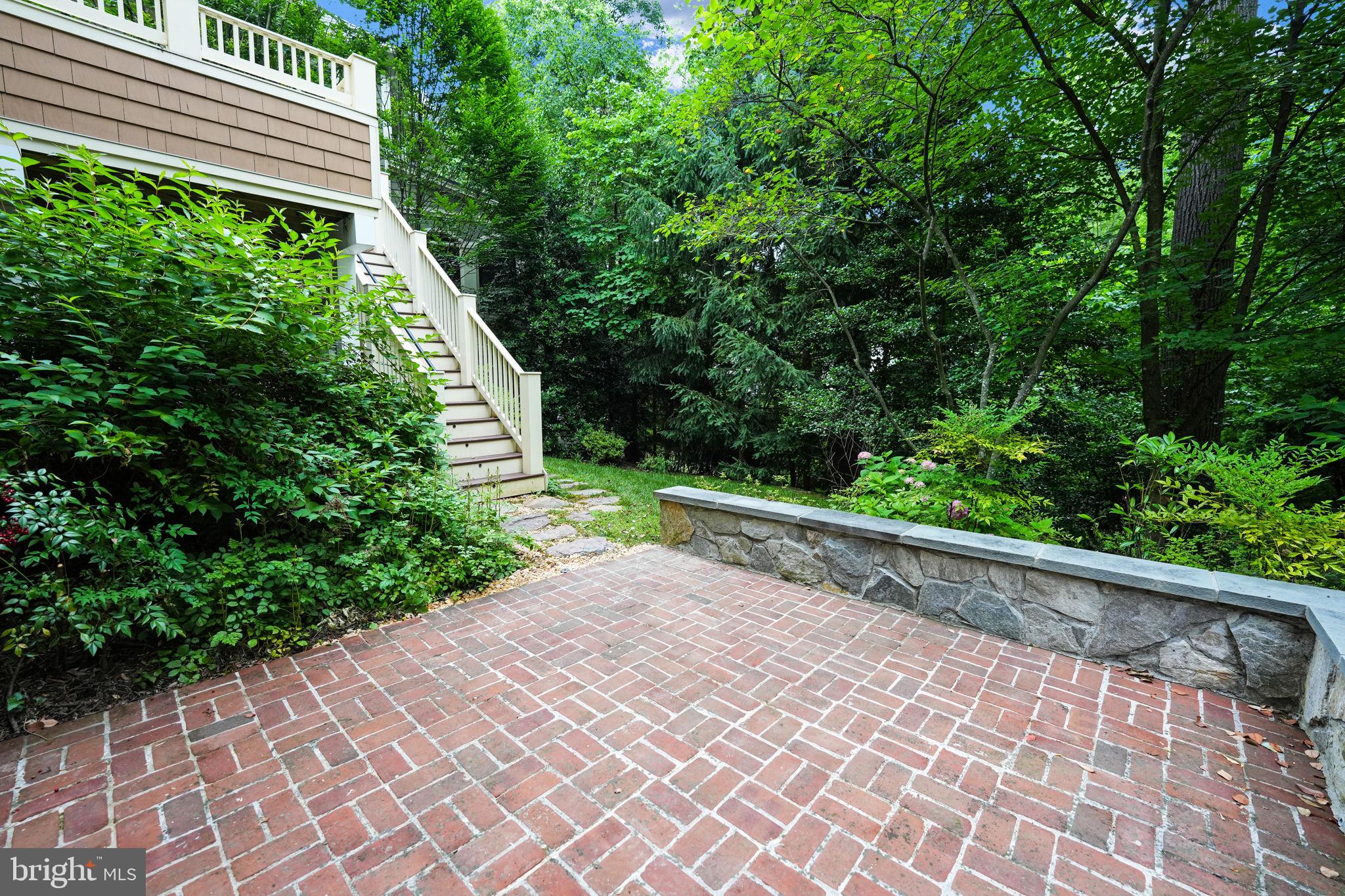 DOVER BALMORAL RIVERWOOD - Residential