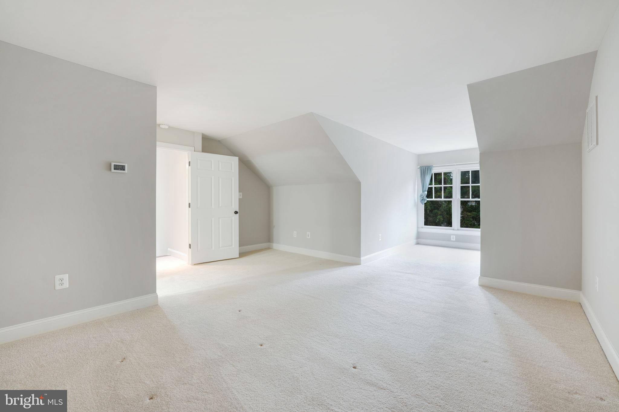 DOVER BALMORAL RIVERWOOD - Residential