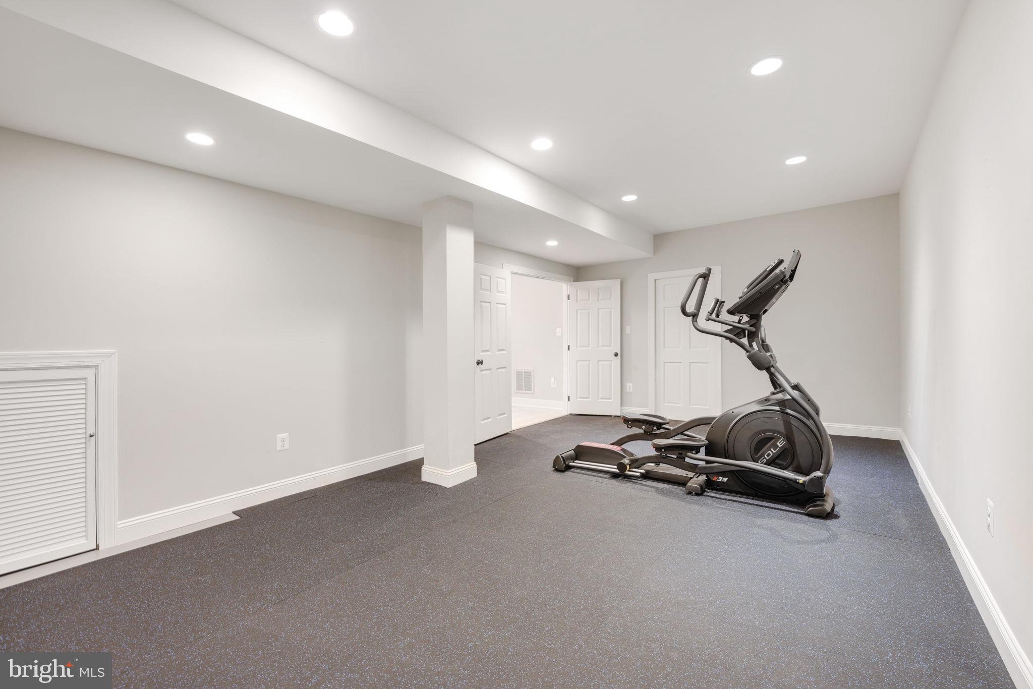 DOVER BALMORAL RIVERWOOD - Residential