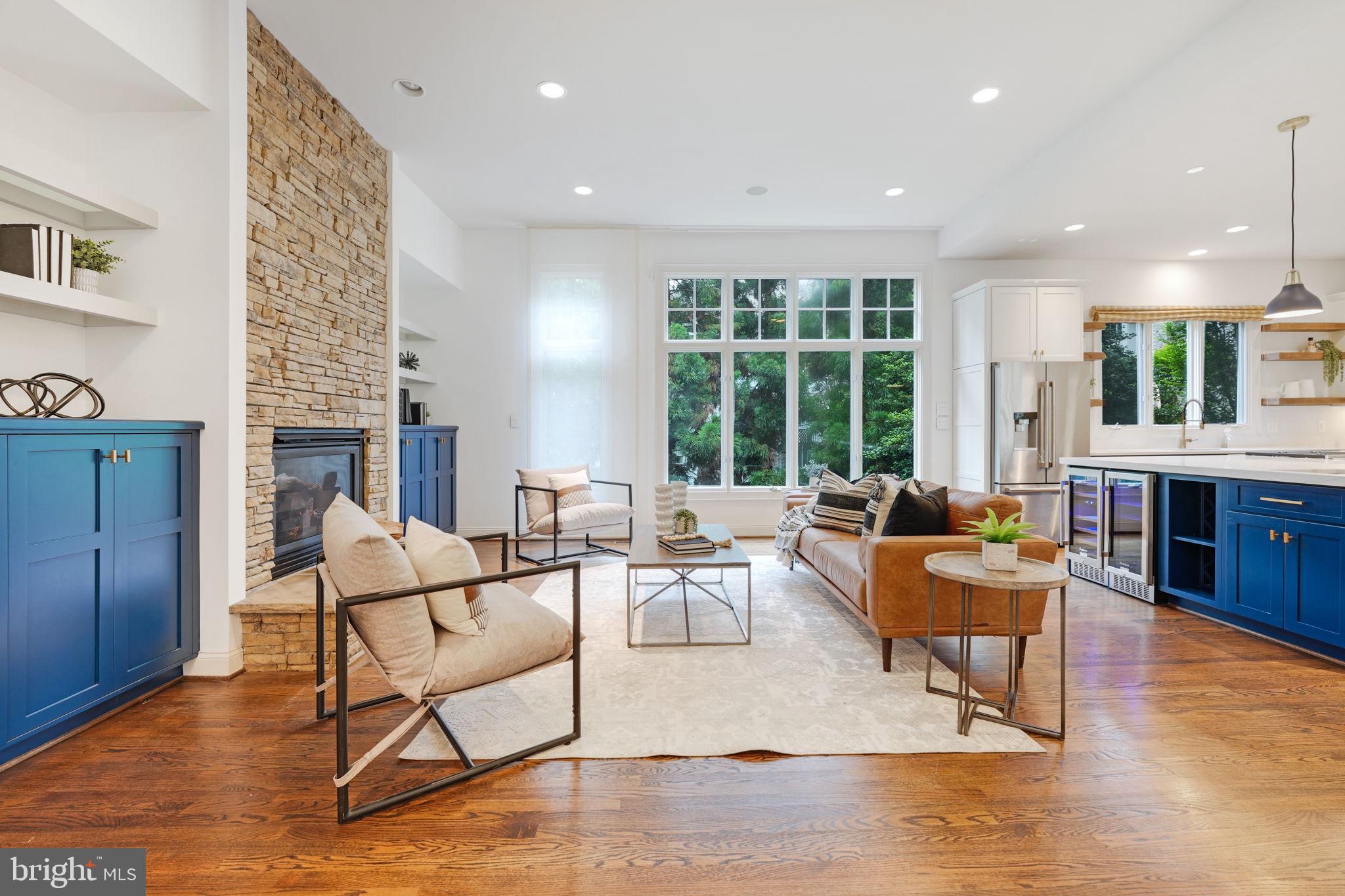 DOVER BALMORAL RIVERWOOD - Residential