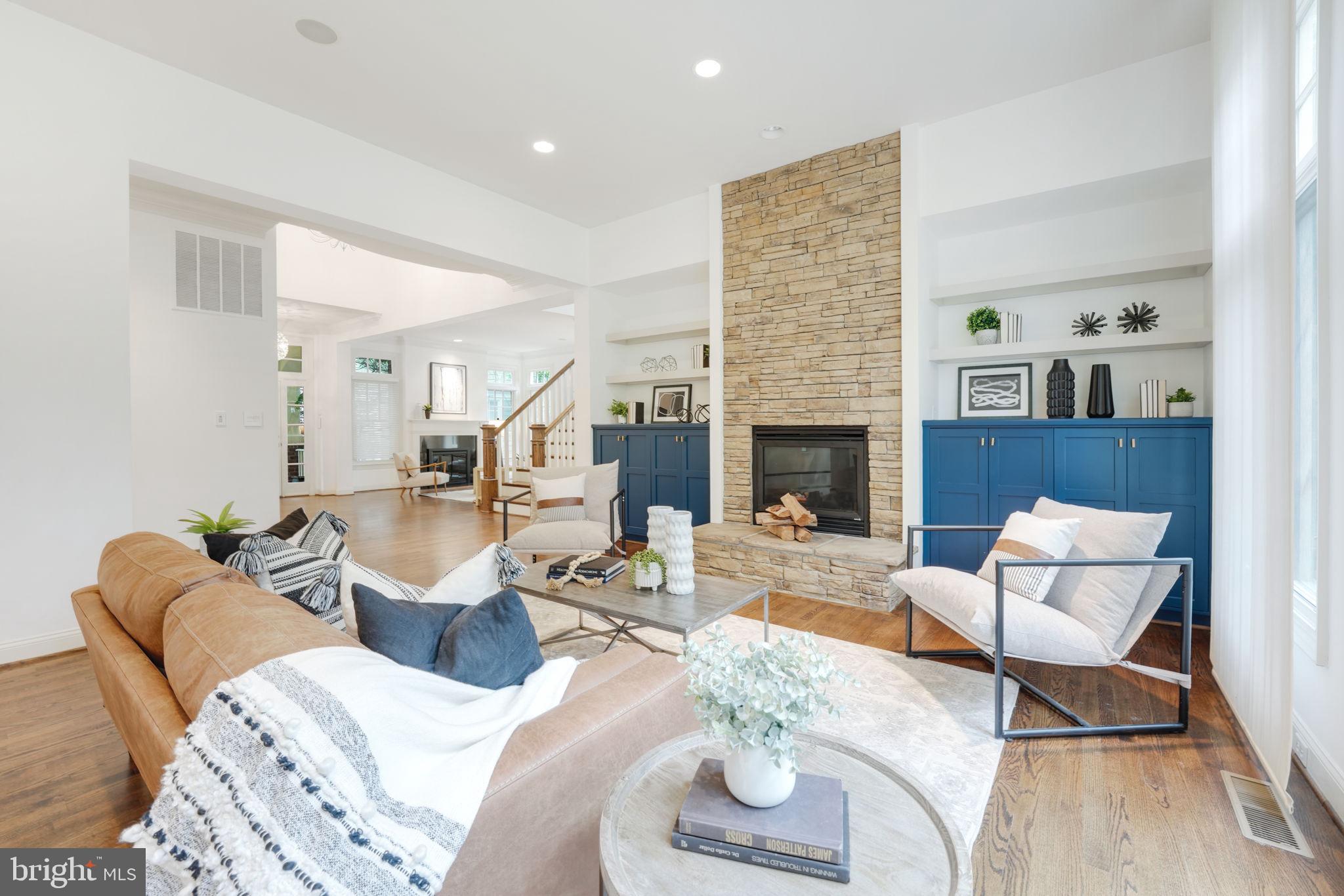 DOVER BALMORAL RIVERWOOD - Residential