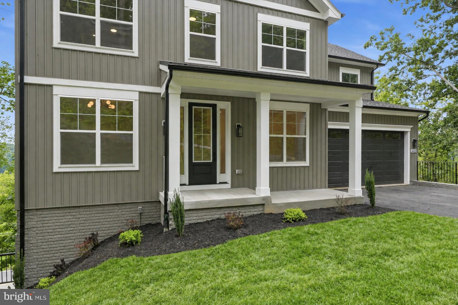 6434 LAKERIDGE DRIVE