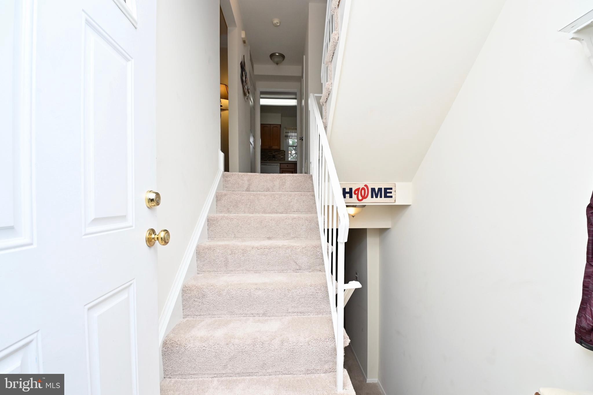 STRATHMEADE SQUARE - Residential